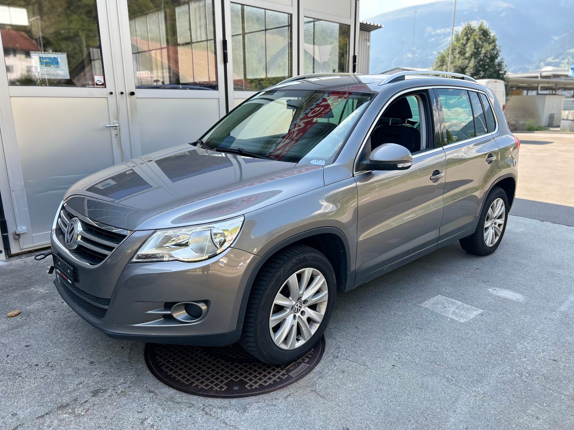 VW Tiguan 2.0 TSI Sport&Style Tiptronic-image-0