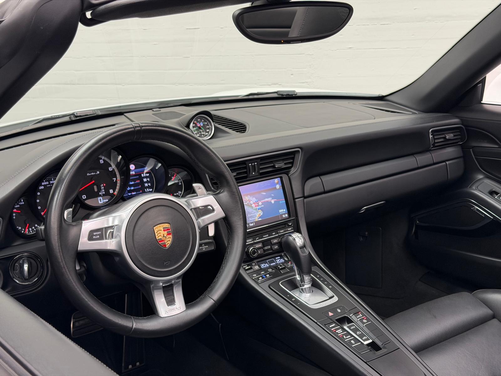 PORSCHE 911 Turbo S Limited White&Bronze TechArt 620PS Performance Cabrio PDK (2Jahre Garantie/Frisch ab Service)-image-13
