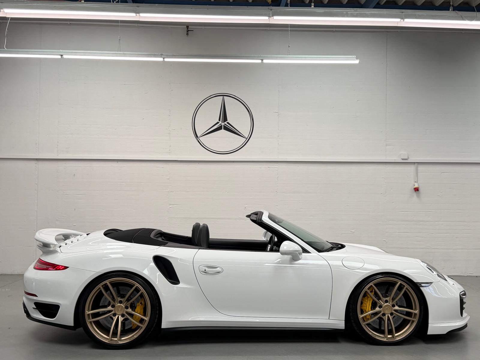 PORSCHE 911 Turbo S Limited White&Bronze TechArt 620PS Performance Cabrio PDK (2Jahre Garantie/Frisch ab Service)-image-9