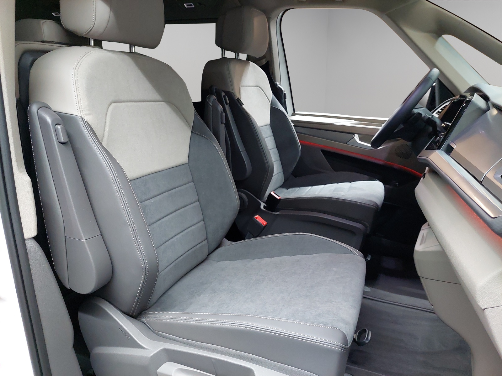 VW Multivan 1.5 eHybrid Life Edition 4Motion DSG-image-8
