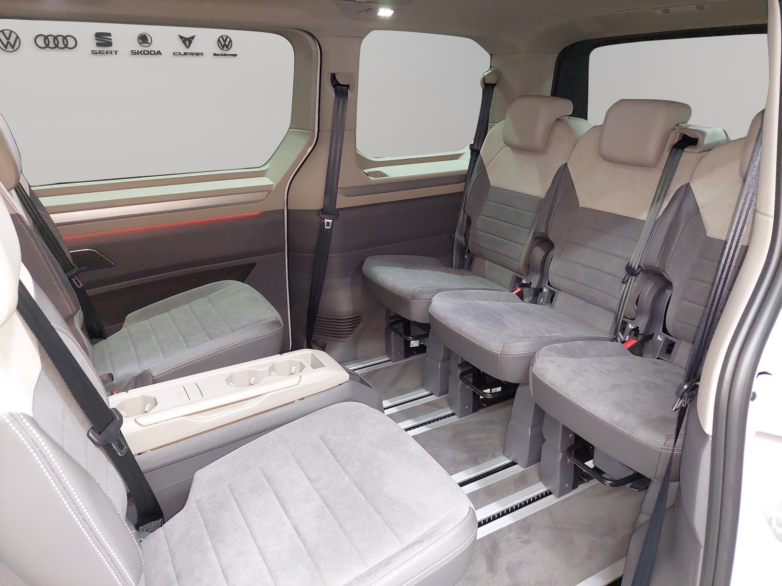 VW Multivan 1.5 eHybrid Life Edition 4Motion DSG-image-7