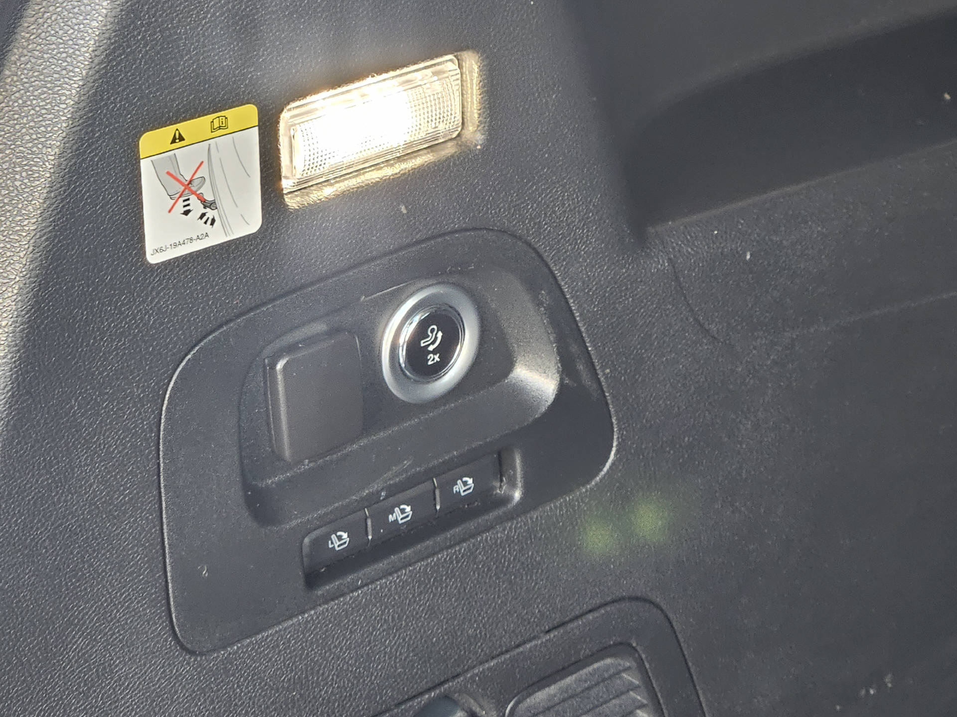 FORD S-Max 2.0 TDCi 150 Titanium * ACC * Rückfahrkamera * Front Kamera * AHK*-image-9