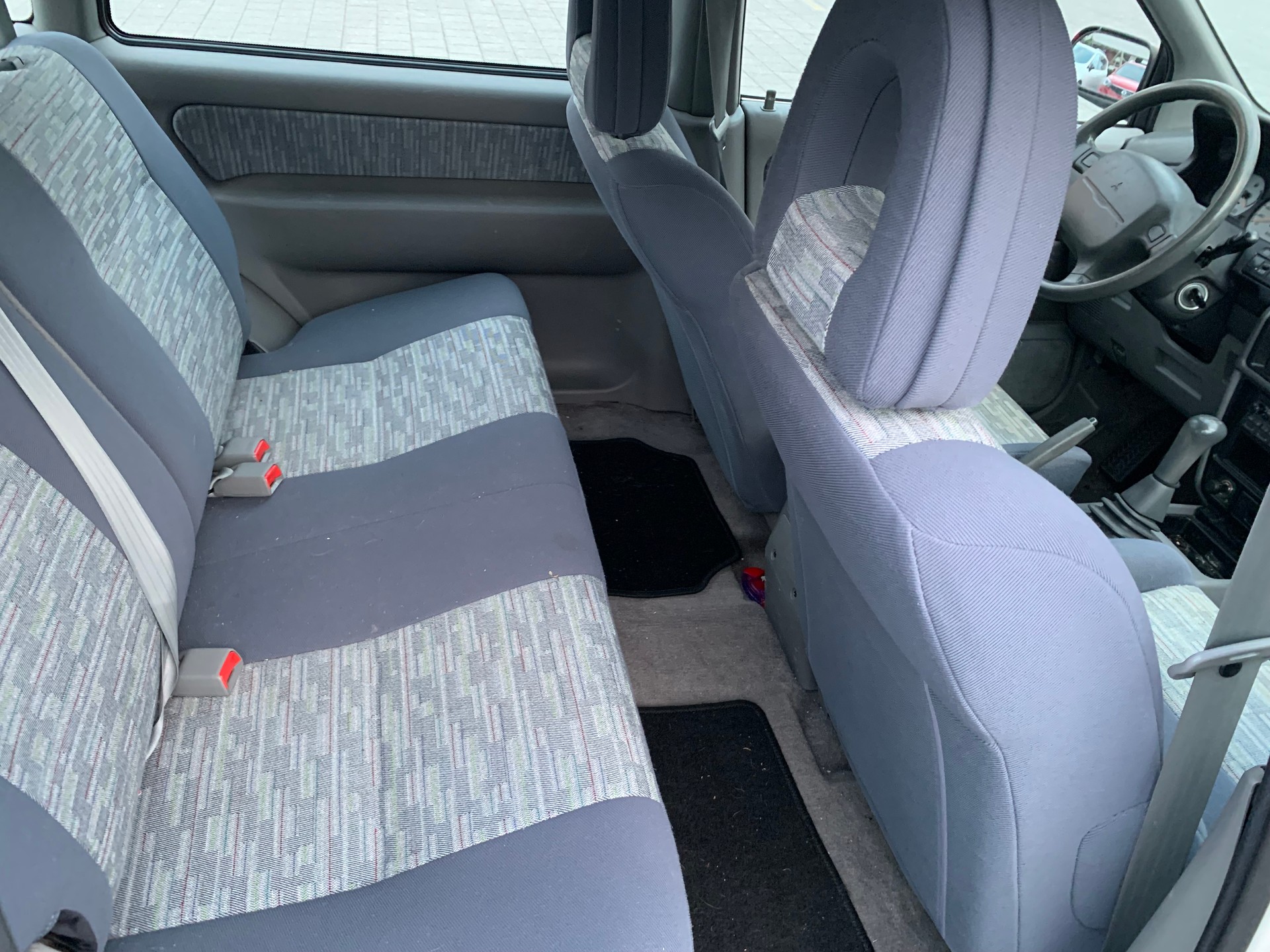 MITSUBISHI Space R 1.8 GLXi 4x4-image-6