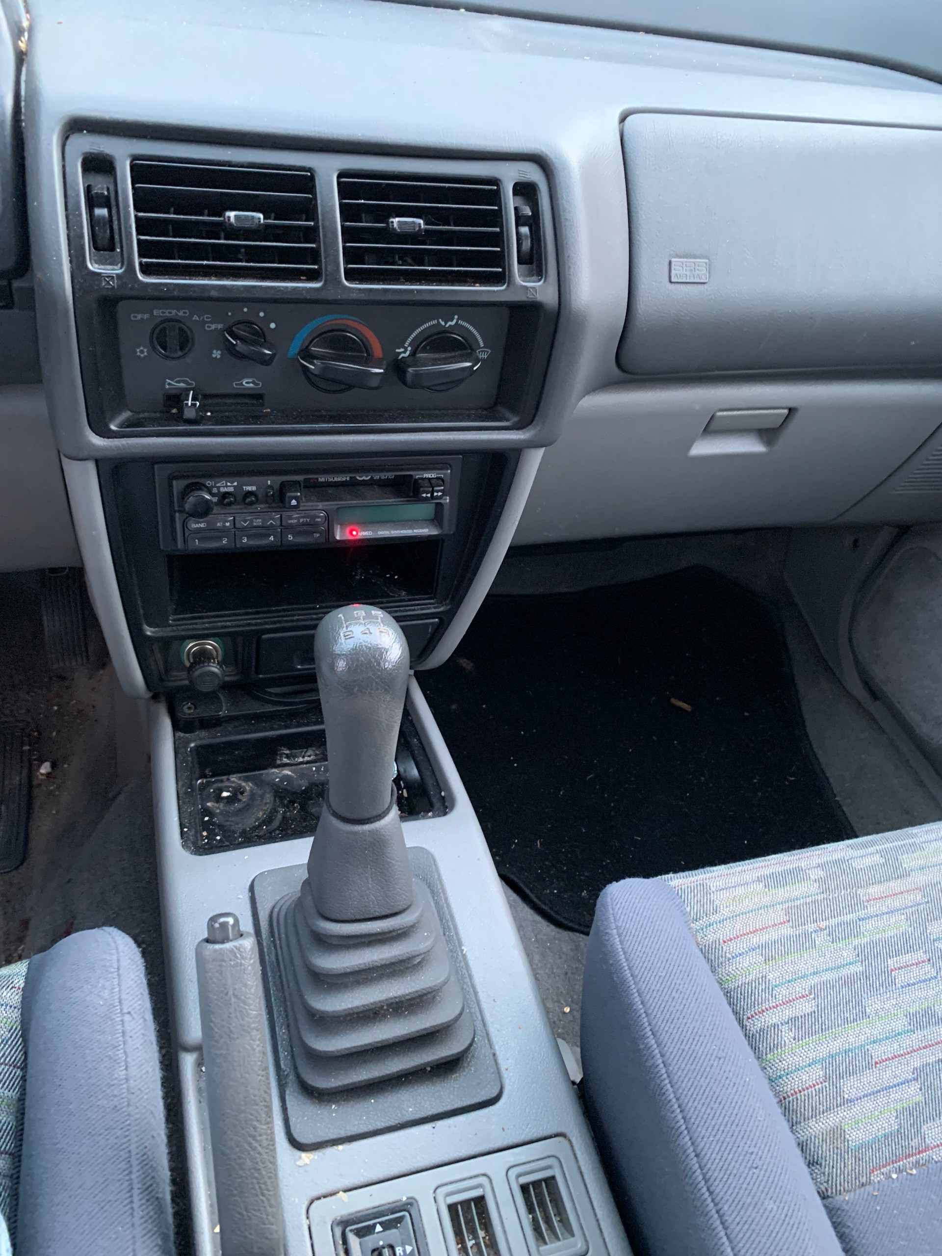 MITSUBISHI Space R 1.8 GLXi 4x4-image-8