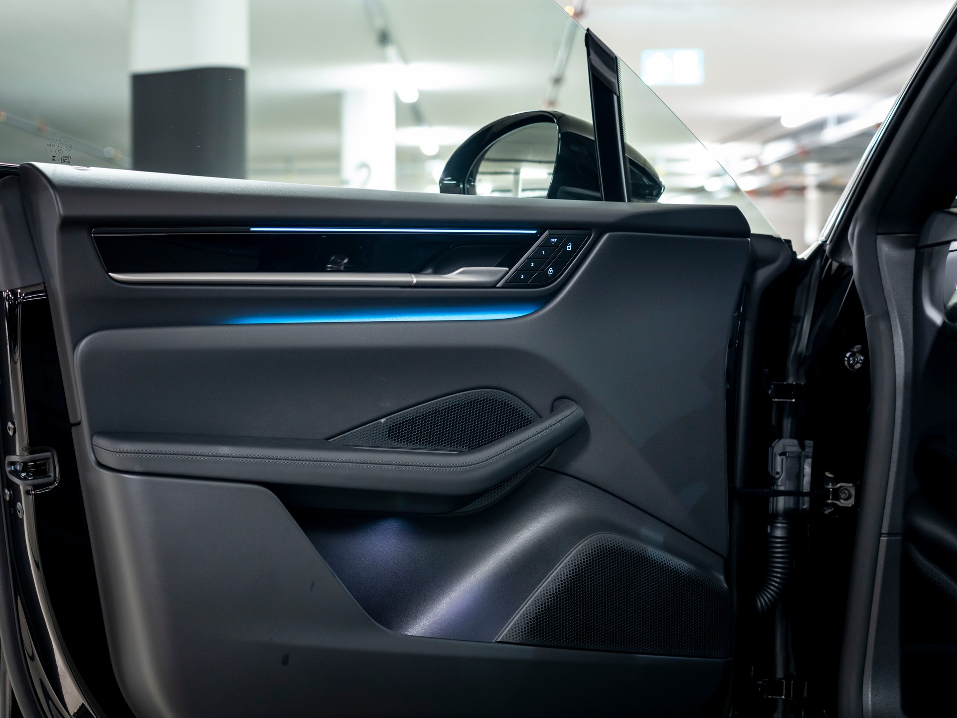 PORSCHE Macan 4 S 100kWh-image-25