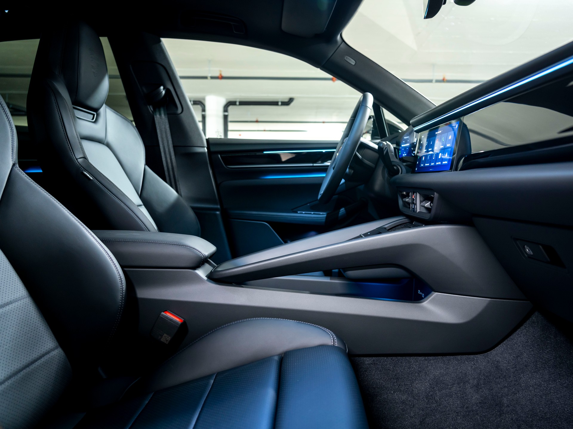 PORSCHE Macan 4 S 100kWh-image-22