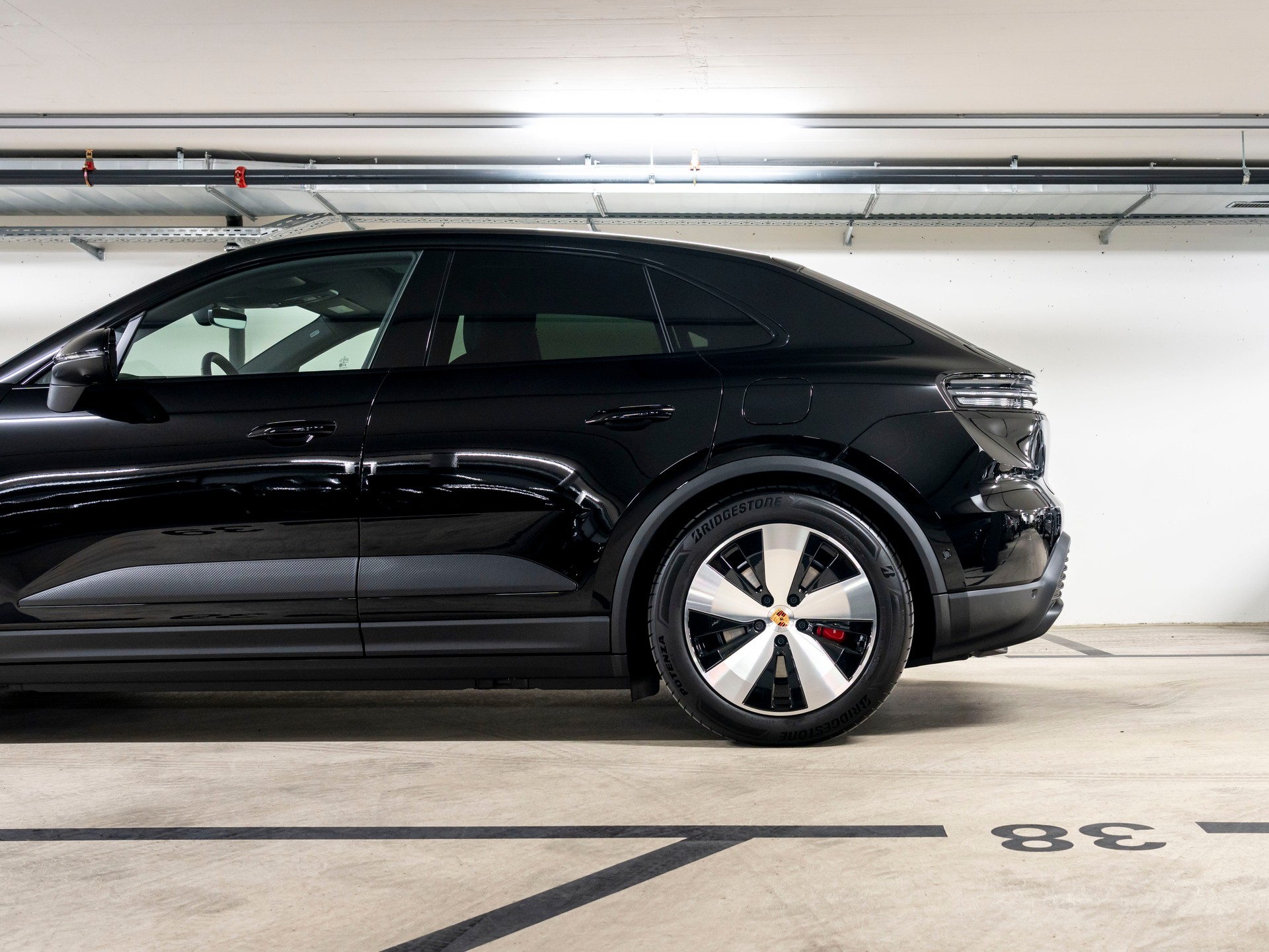 PORSCHE Macan 4 S 100kWh-image-9