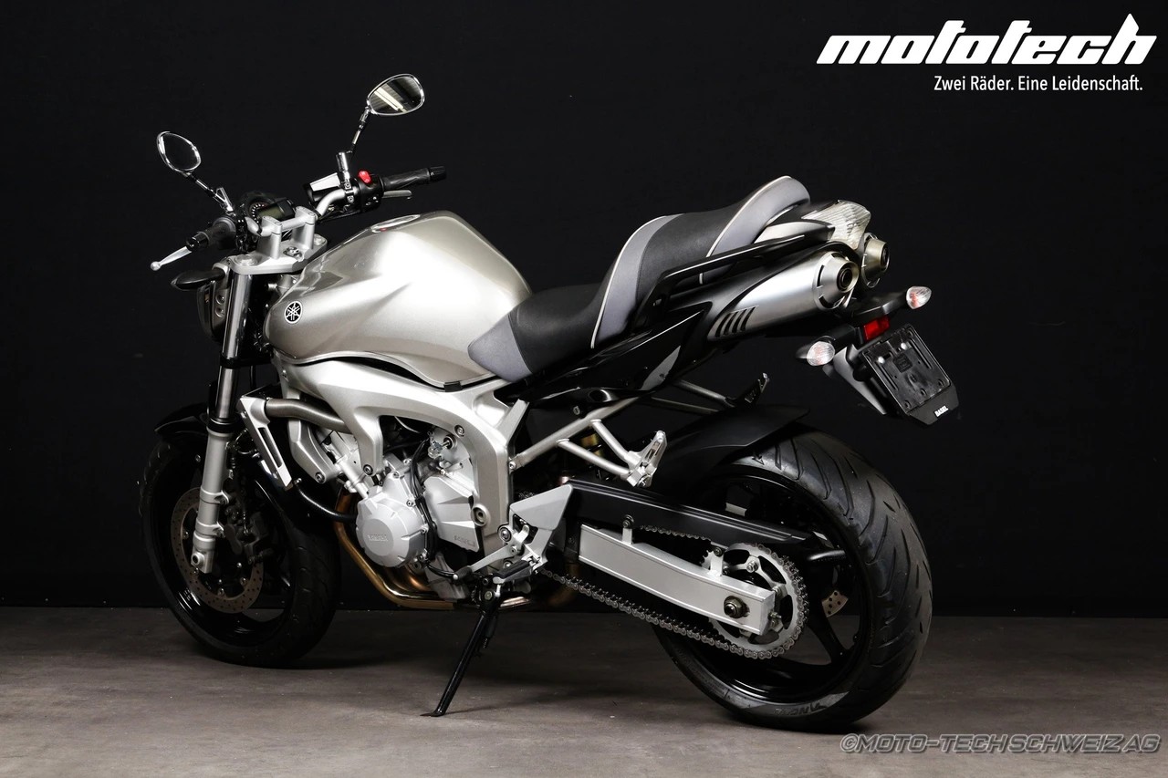 YAMAHA FZ6 N-showroom-element-2