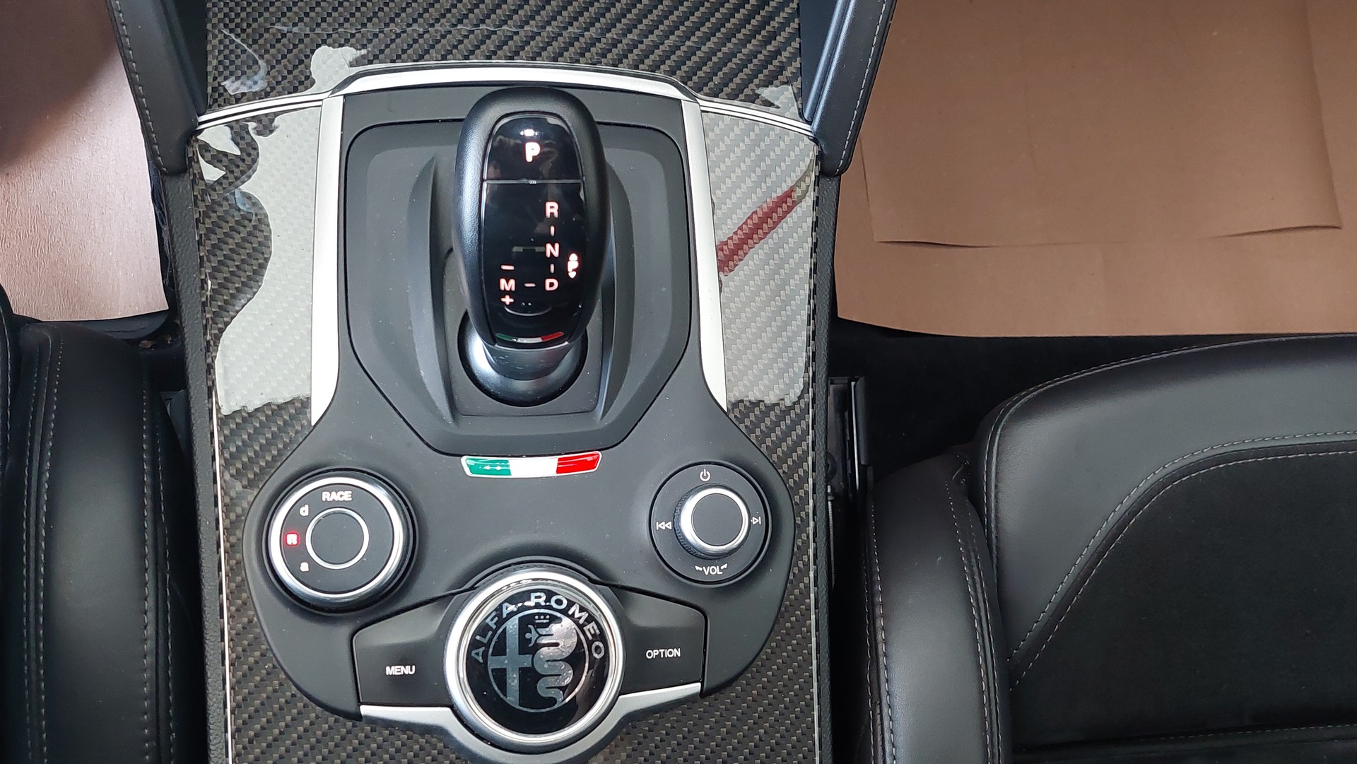 ALFA ROMEO Stelvio 2.9 V6 Quadrifoglio Q4 Automatic-image-13