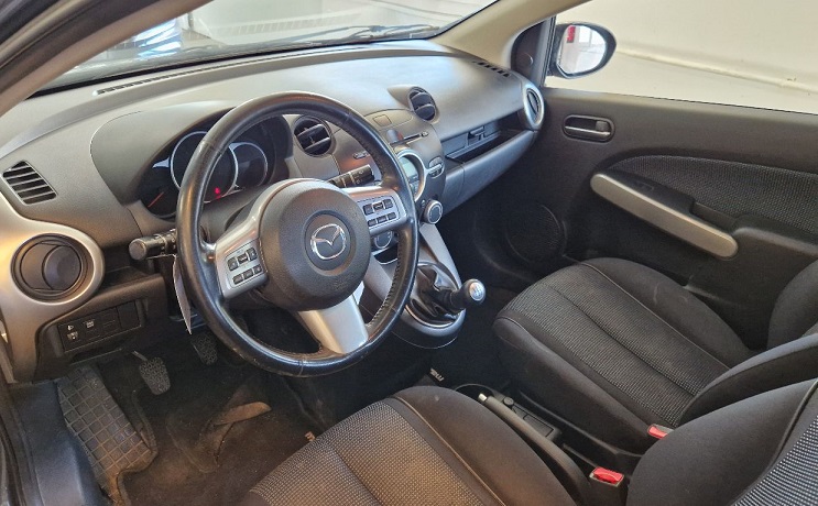 MAZDA 2 1.5i 16V Sport-image-3