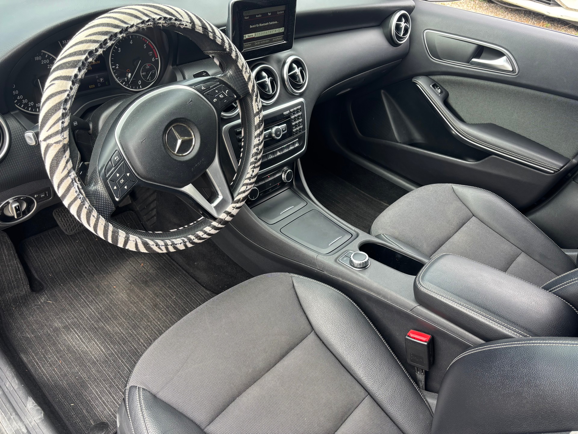 MERCEDES-BENZ A 160 CDI 7G-DCT-image-8