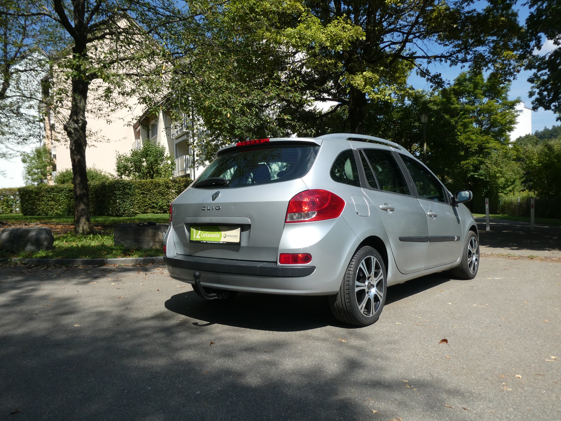 RENAULT Clio Grandtour 1.2 16V Turbo Dynamique-image-4