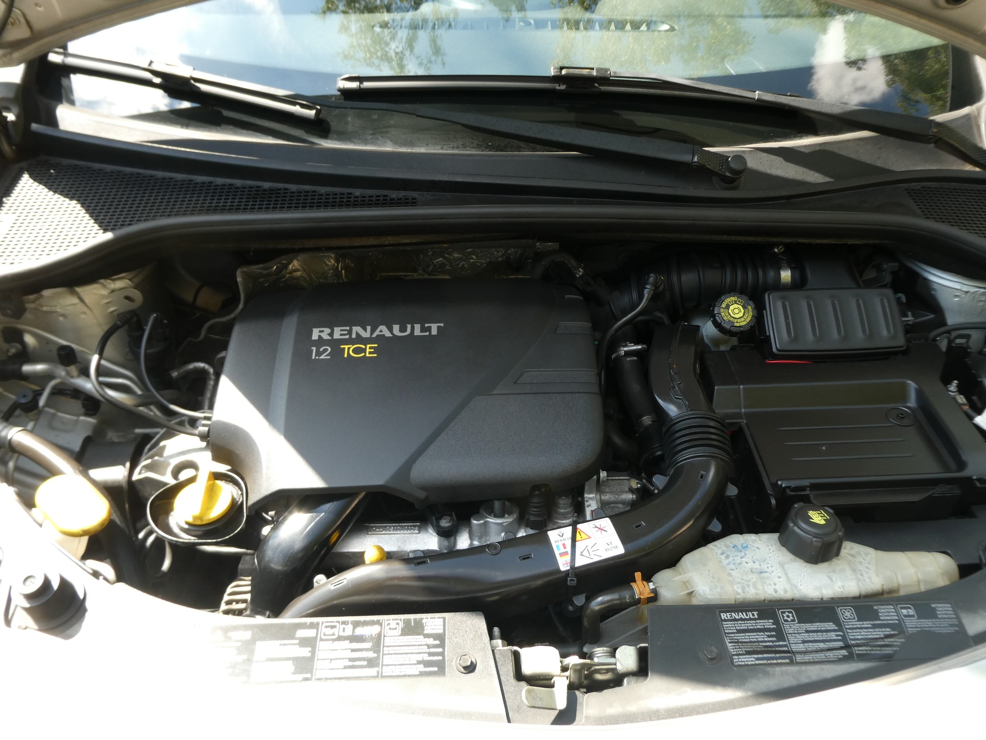 RENAULT Clio Grandtour 1.2 16V Turbo Dynamique-image-13