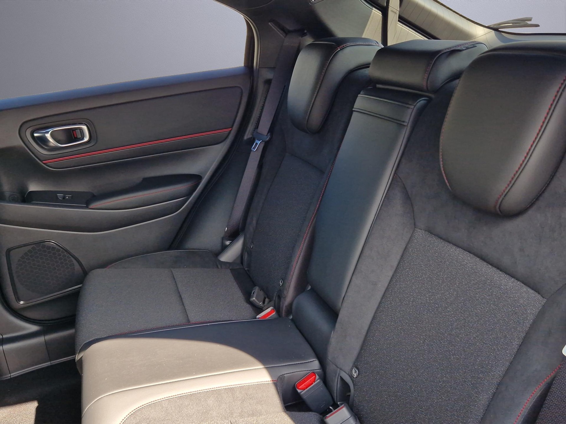 HONDA HR-V 1.5 i-MMD Advance Sport-image-15