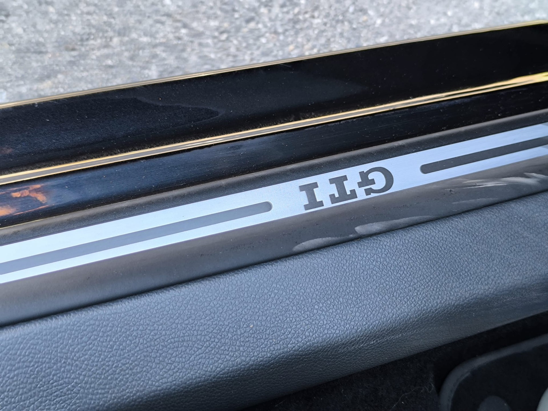 VW Golf 2.0 TFSI GTI Pirelli DSG-image-12
