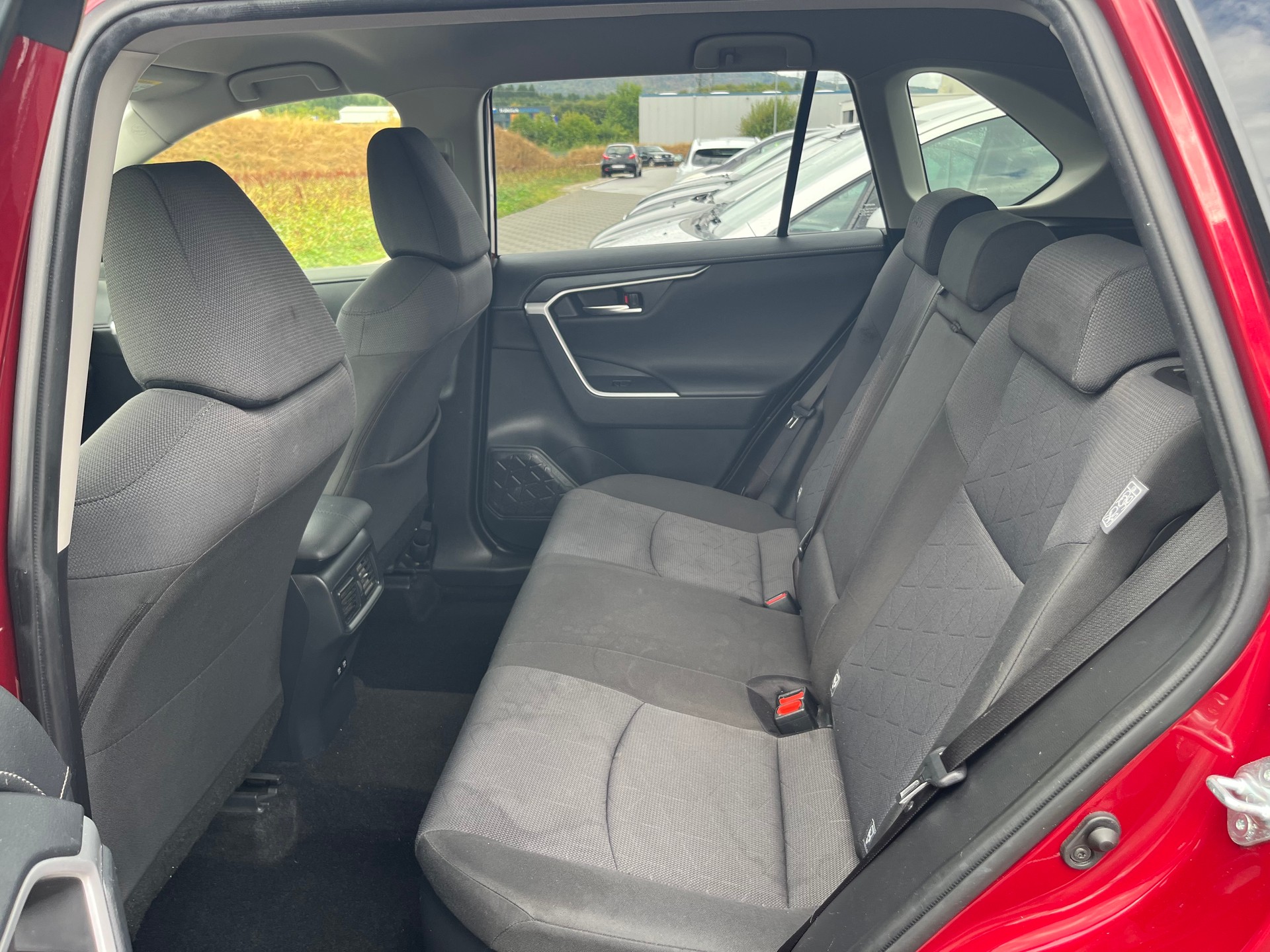 TOYOTA RAV-4 2.5 HSD Comfort e-CVT 4WD-image-12