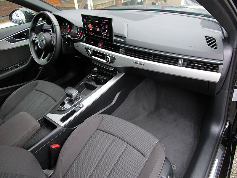 AUDI A4 Avant 40 TDI quattro S-tronic-image-13