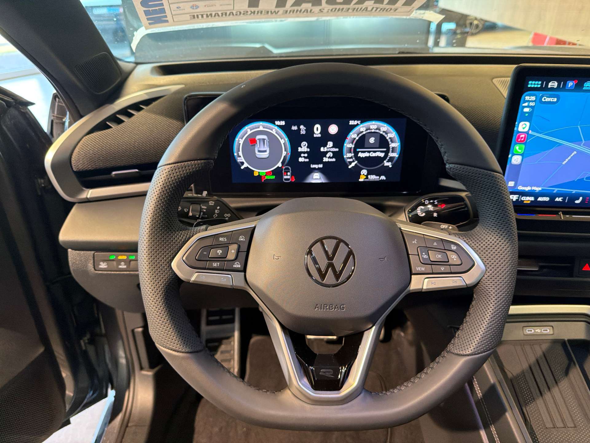 VW T-Roc 1.5 eTSi mHEV R-Line DSG-Automat-image-15