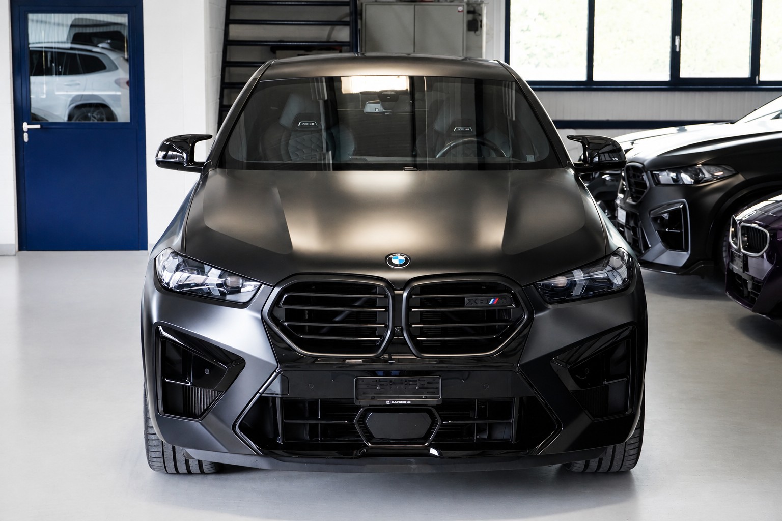 BMW X6M Steptronic M Competition // SONDERLACKIERUNG FROZEN BLACK // AHK //-image-1