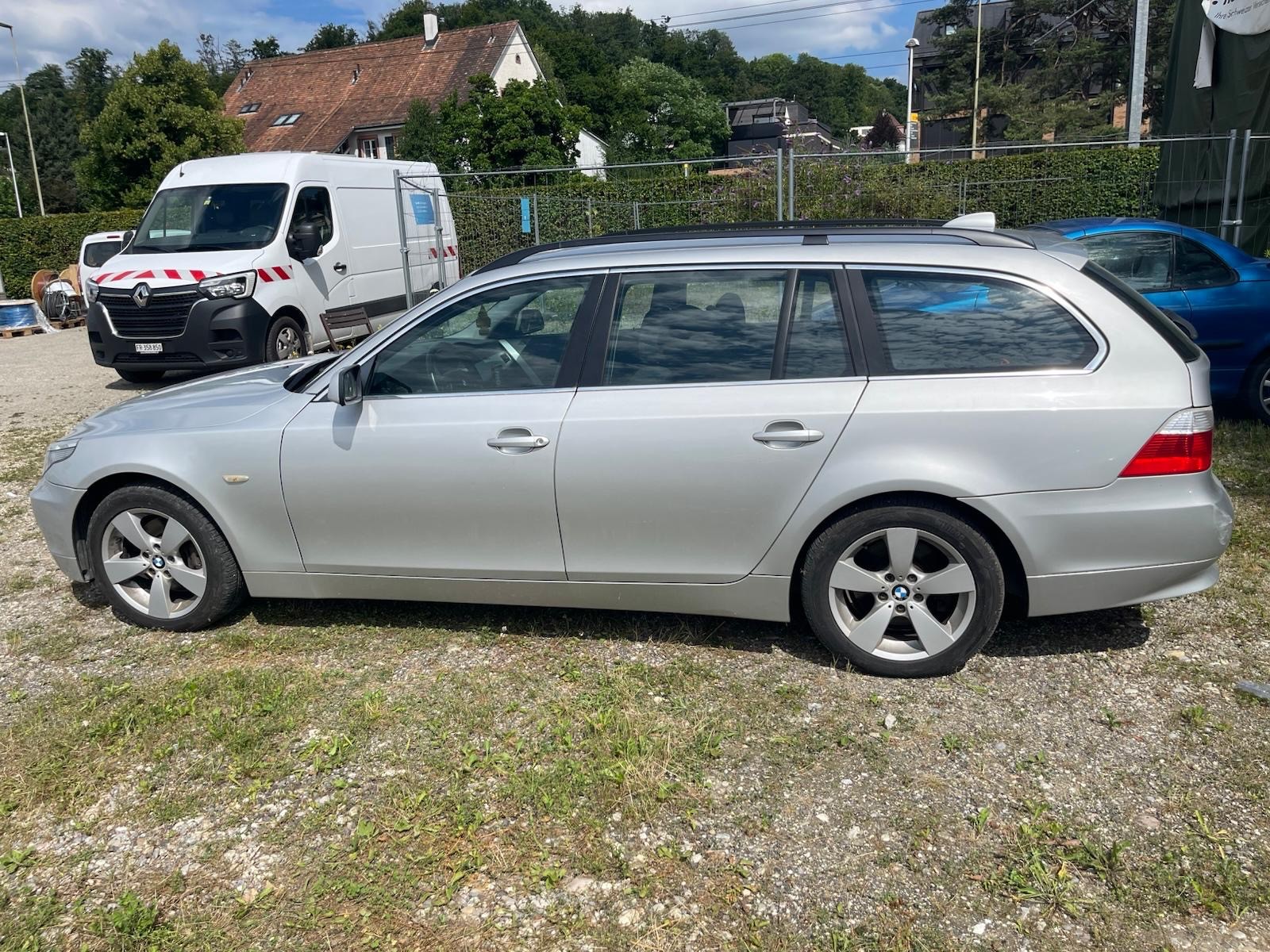 BMW touring-image-6