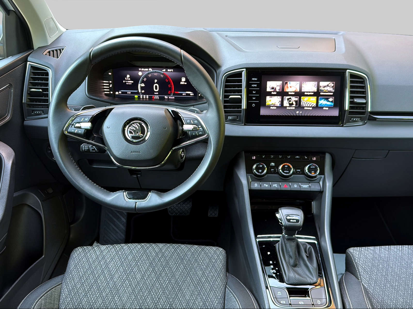 SKODA Karoq 2.0 TDI CR Style 4x4 DSG-image-6