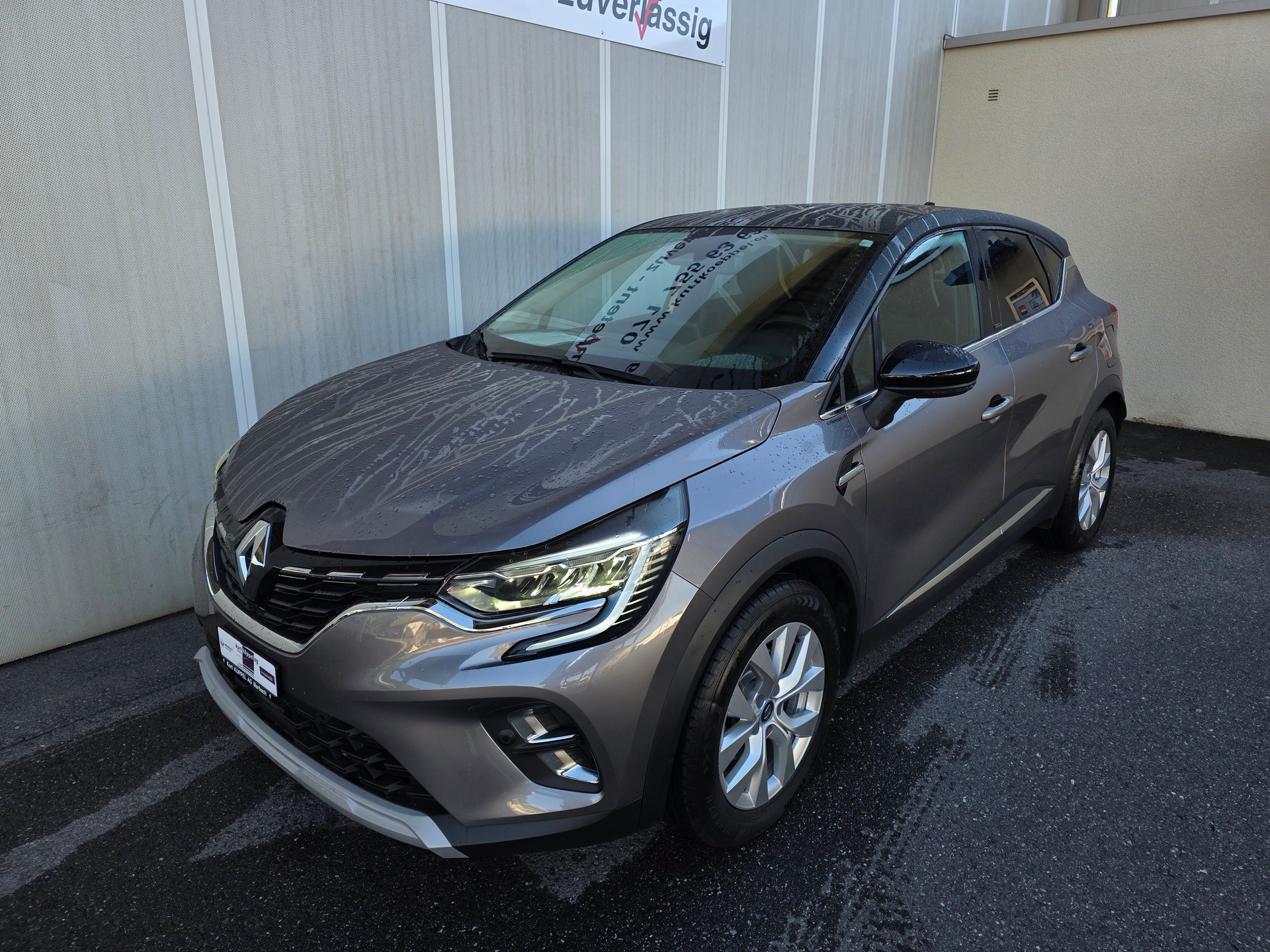 RENAULT Captur 1.6 E-Tech 160 Intens DHT-image-1