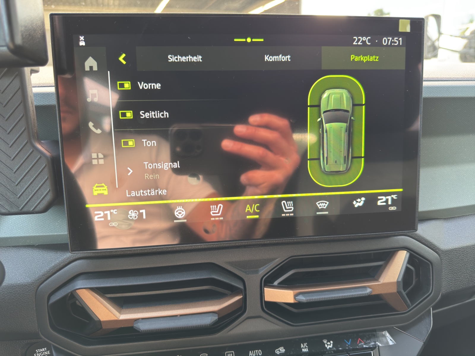 DACIA Bigster 1.2 Hybrid Extreme 4WD DEMO-image-19
