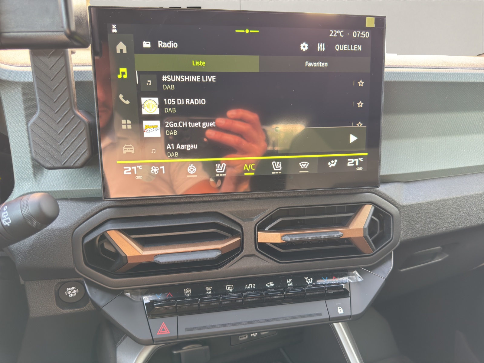 DACIA Bigster 1.2 Hybrid Extreme 4WD DEMO-image-11