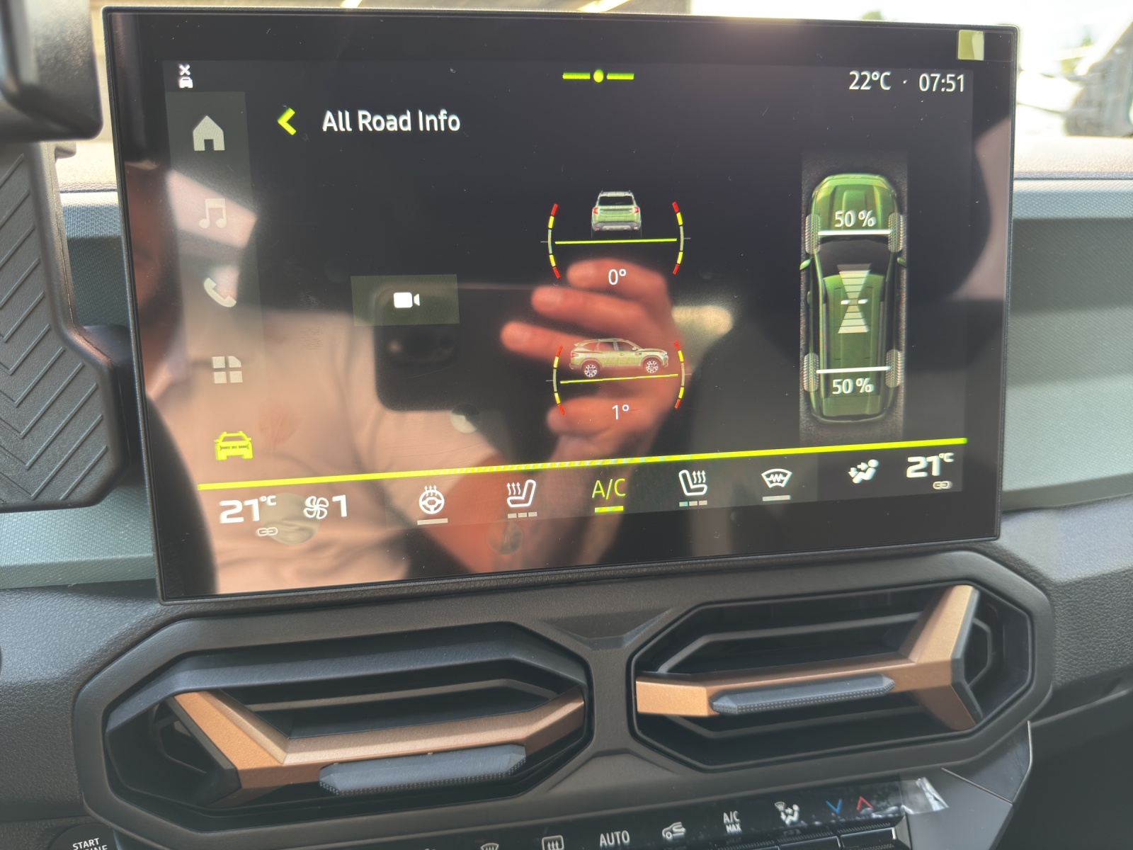 DACIA Bigster 1.2 Hybrid Extreme 4WD DEMO-image-18