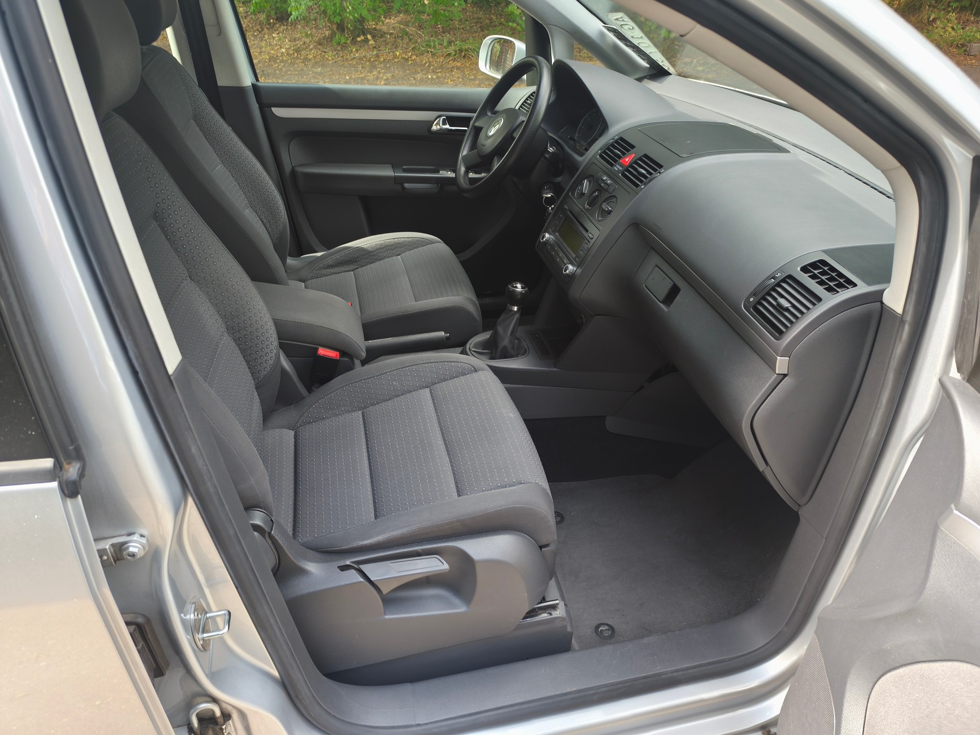 VW 1.6 FSI Trendline-image-4