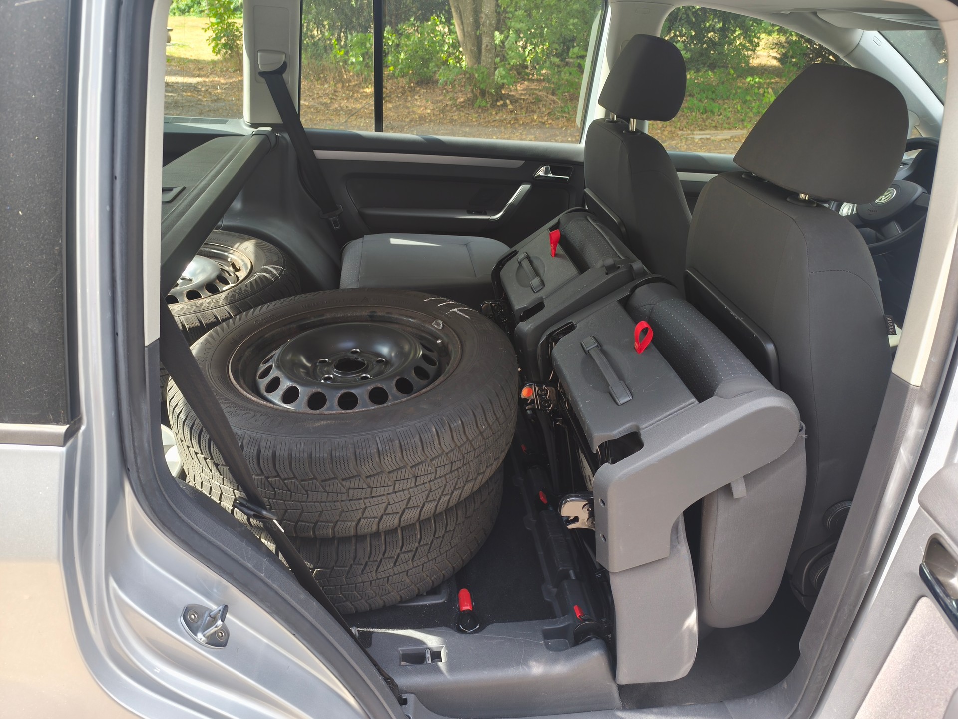 VW 1.6 FSI Trendline-image-5