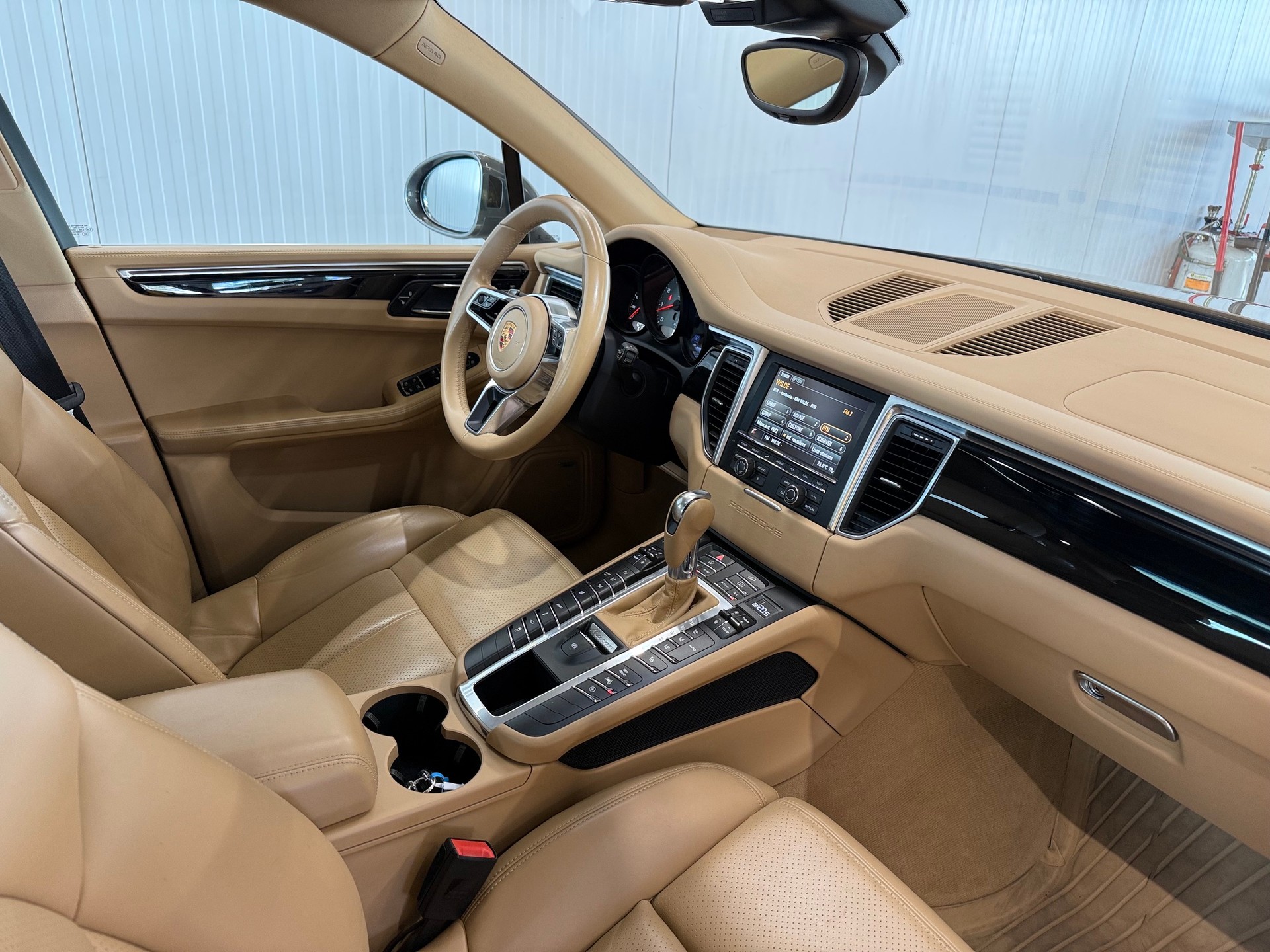 PORSCHE Macan S PDK-image-8
