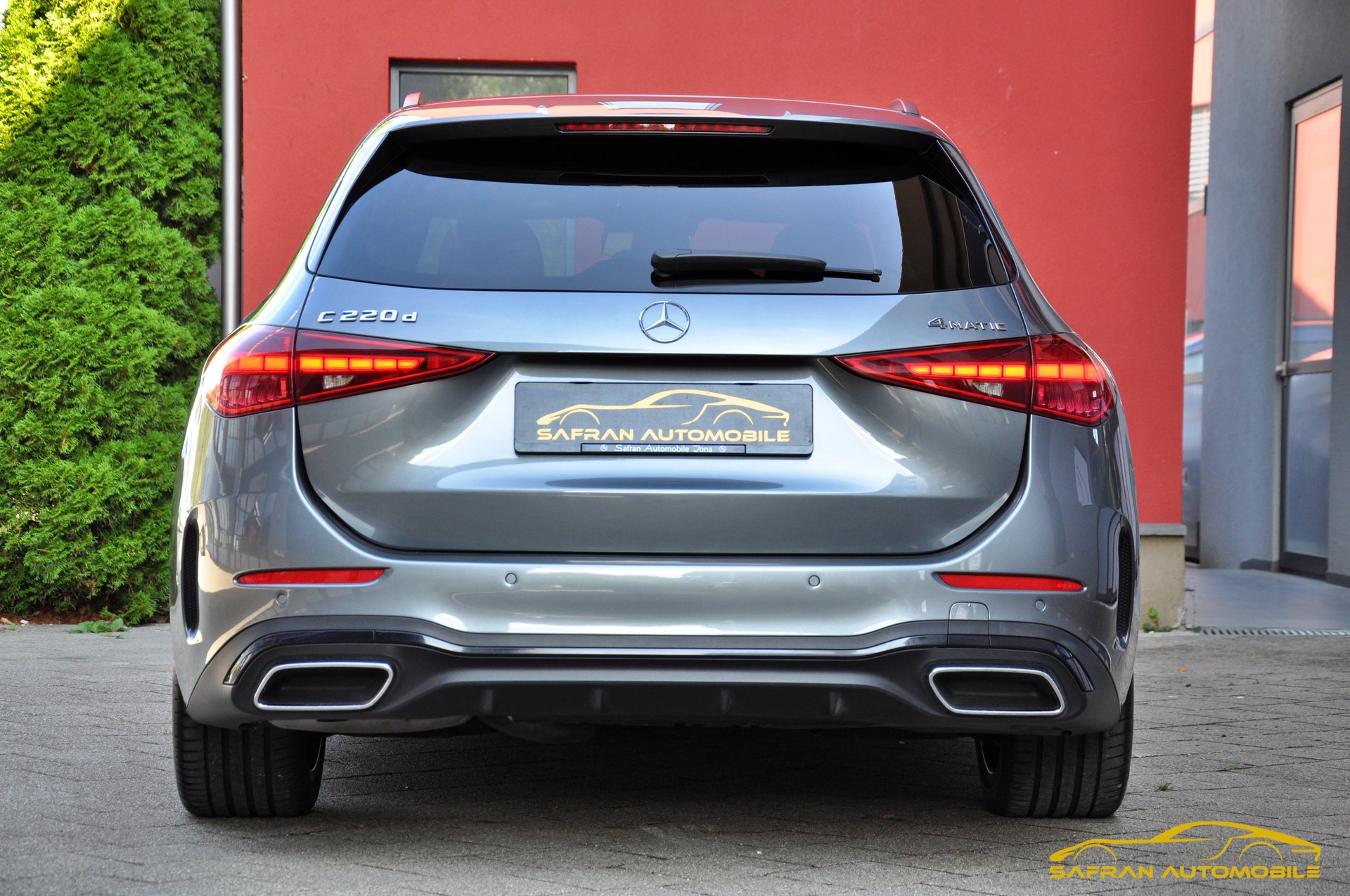 MERCEDES-BENZ C 220 d AMG Line 4Matic 9G-Tronic-image-5