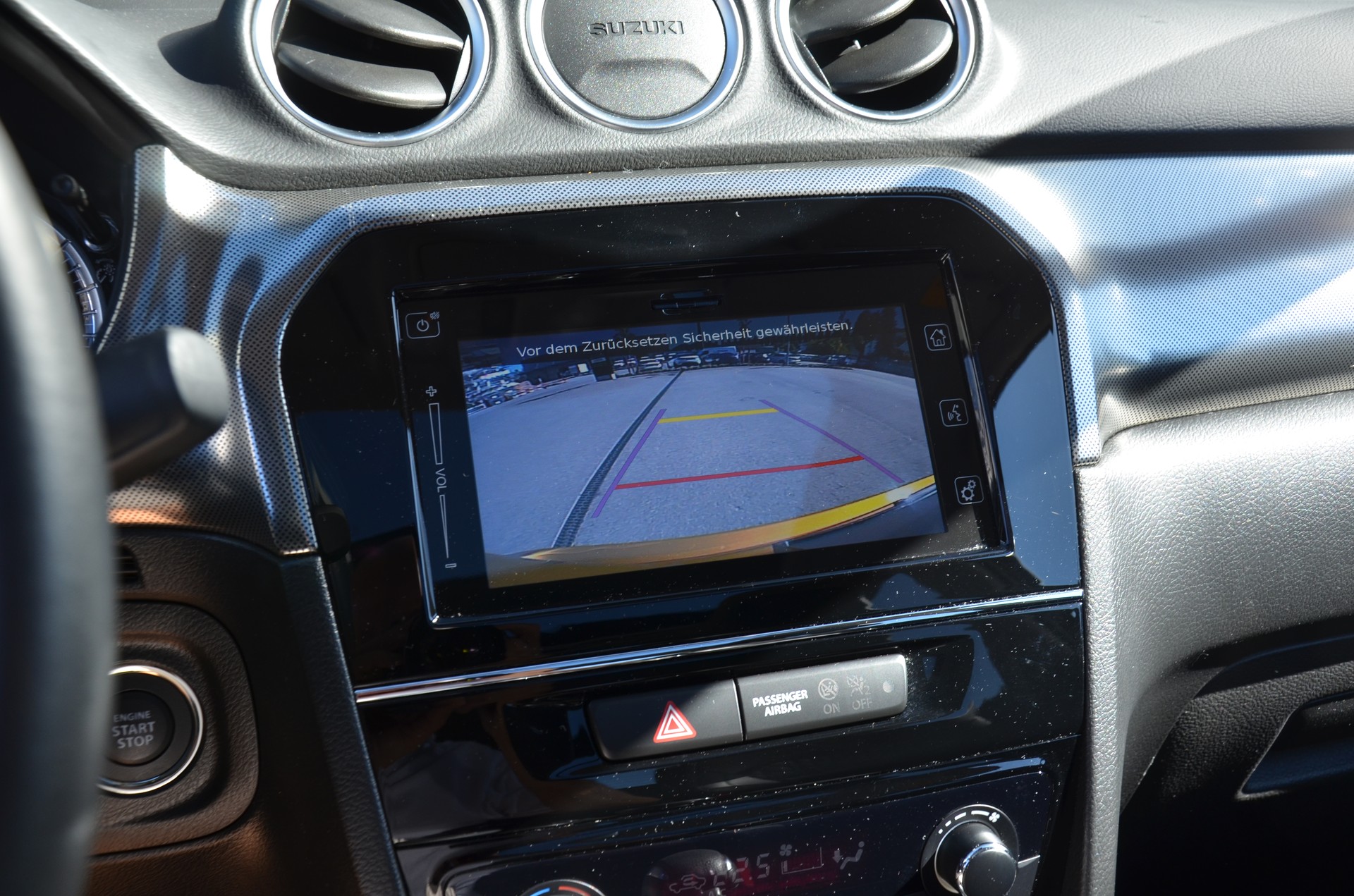 SUZUKI Vitara 1.5 Hybrid Comfort + 4x4 AGS-image-18