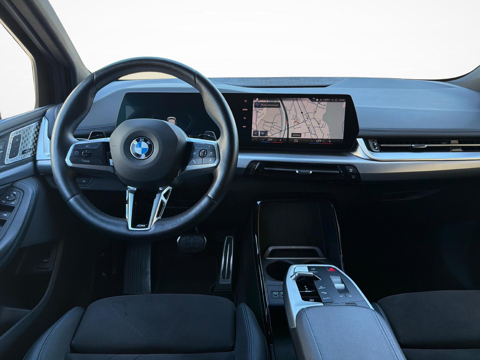 BMW 223i xDrive SDKG Active Tourer-image-8