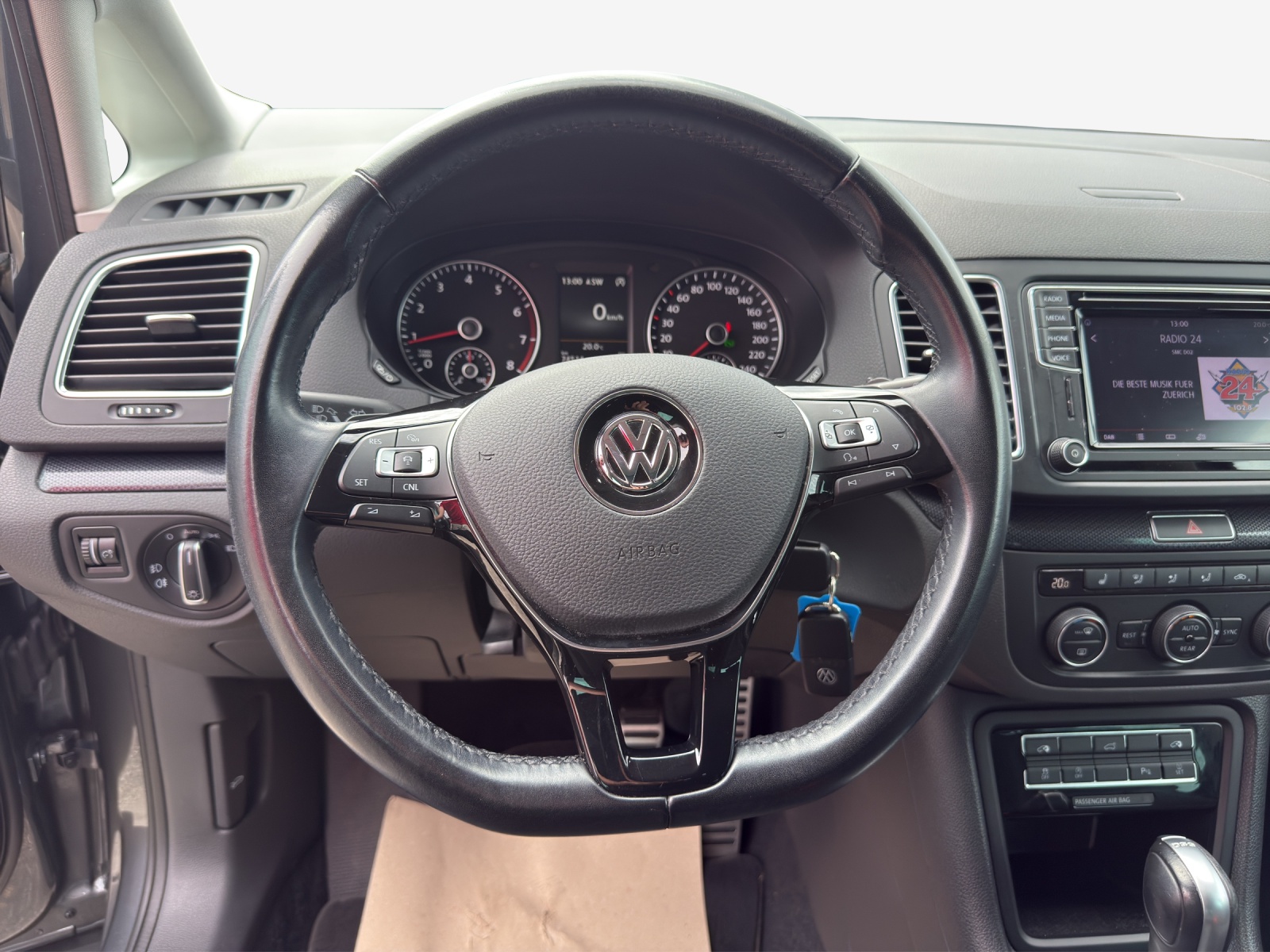VW Sharan 1.4 TSI BlMT Comfortline DSG-image-9