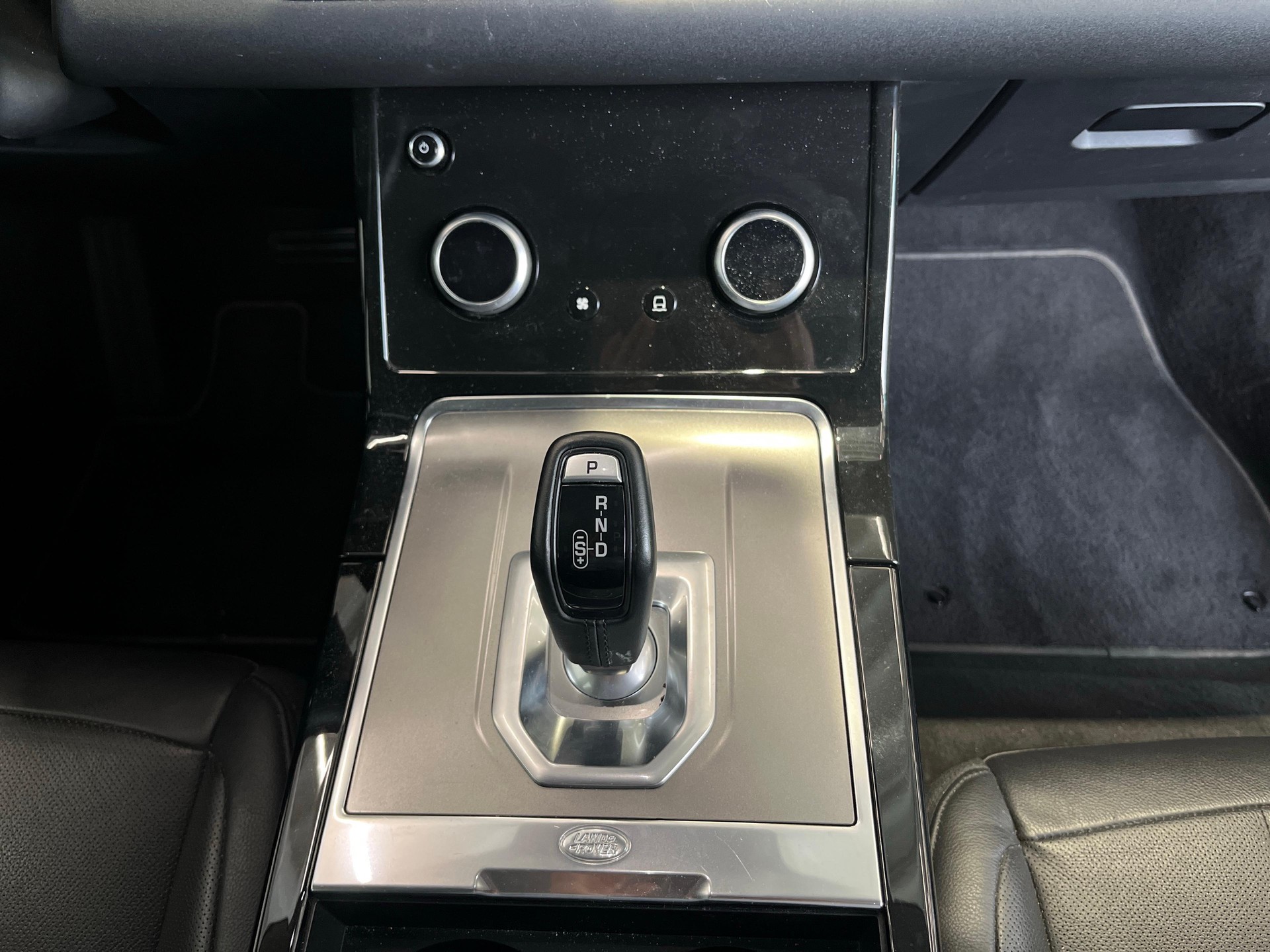 LAND ROVER Range Rover Evoque 2.0 D 165 SE-image-14