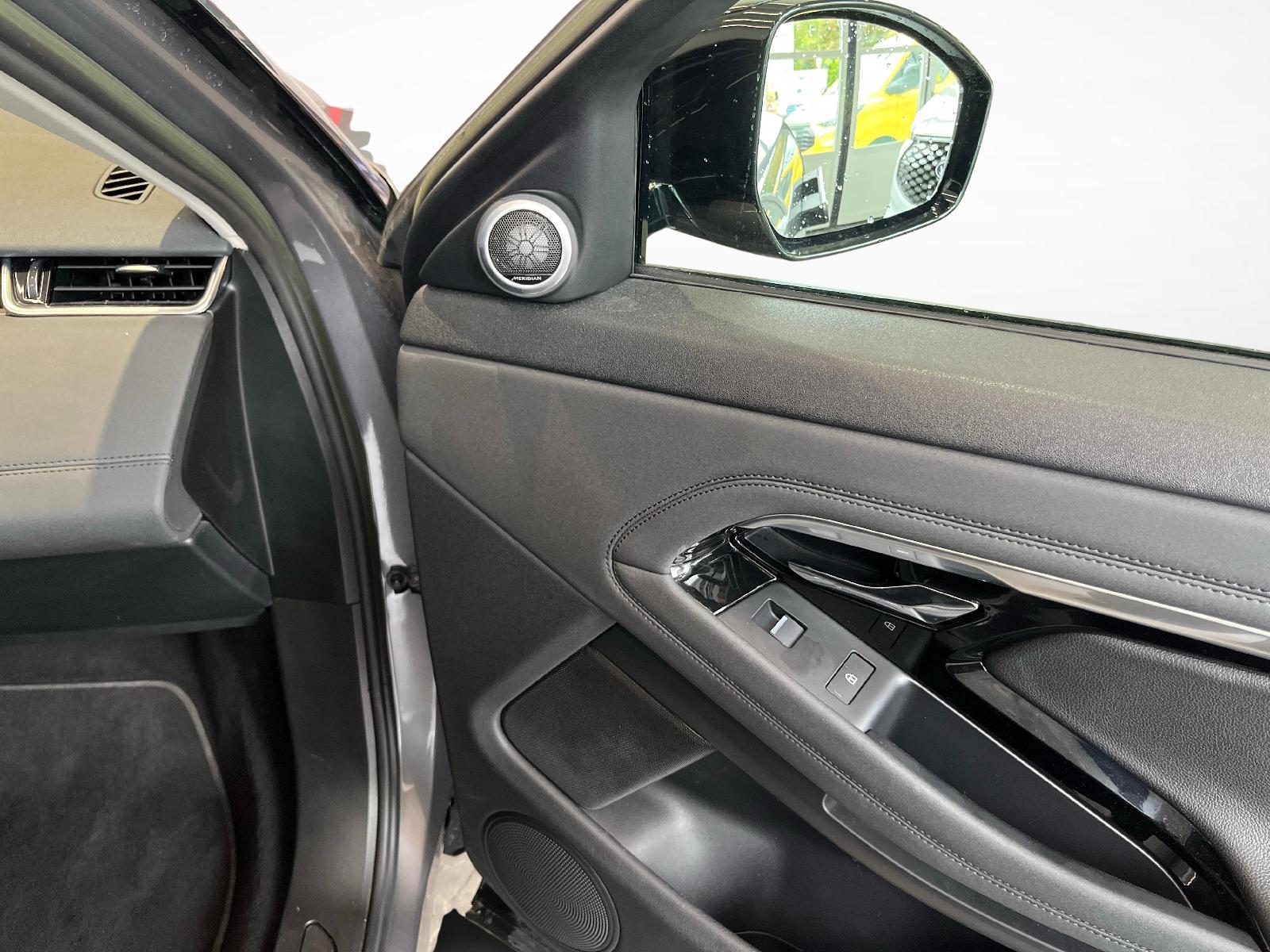 LAND ROVER Range Rover Evoque 2.0 D 165 SE-image-15
