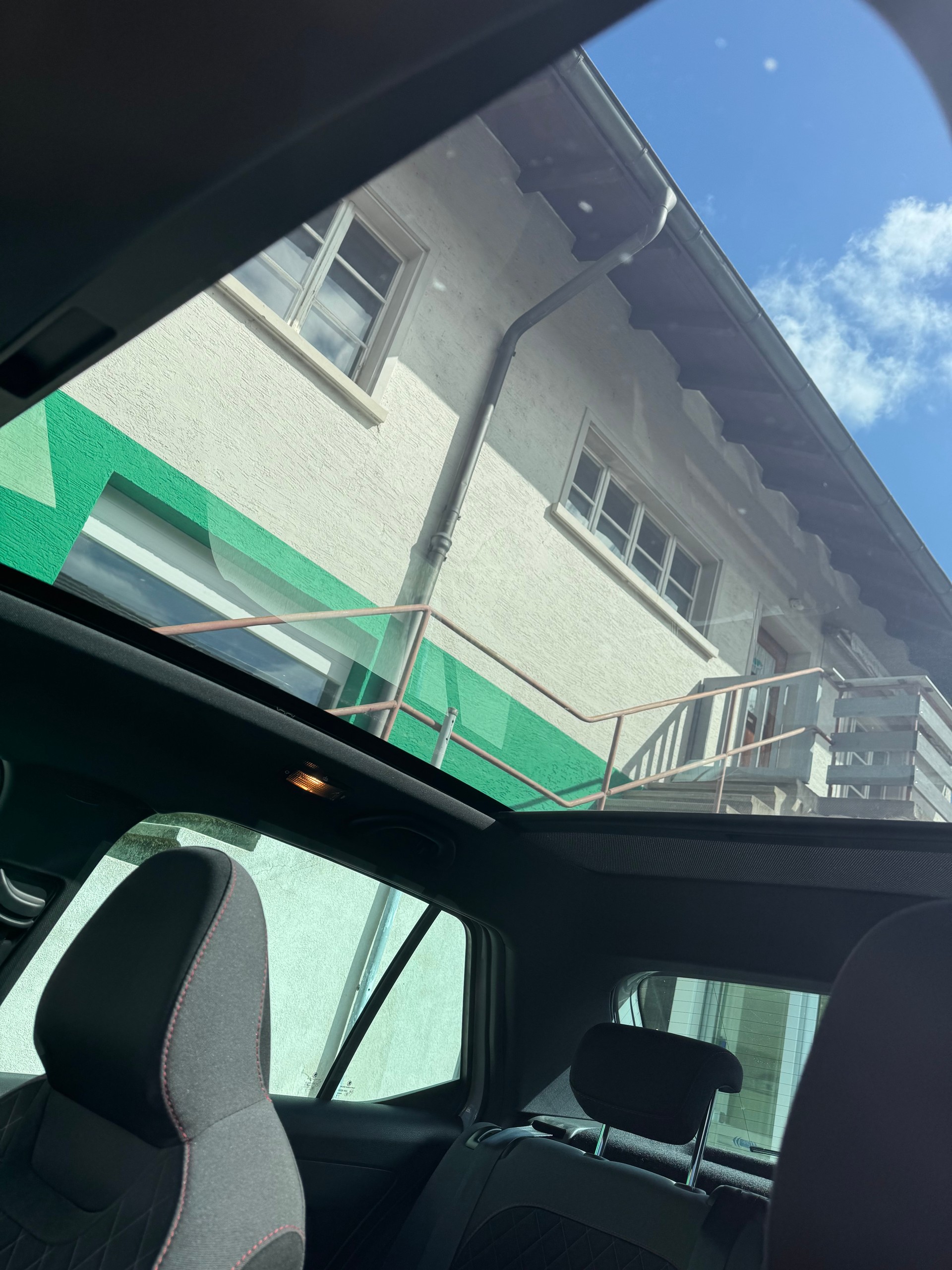 SKODA Fabia 1.0 TSI Monte Carlo DSG-image-11