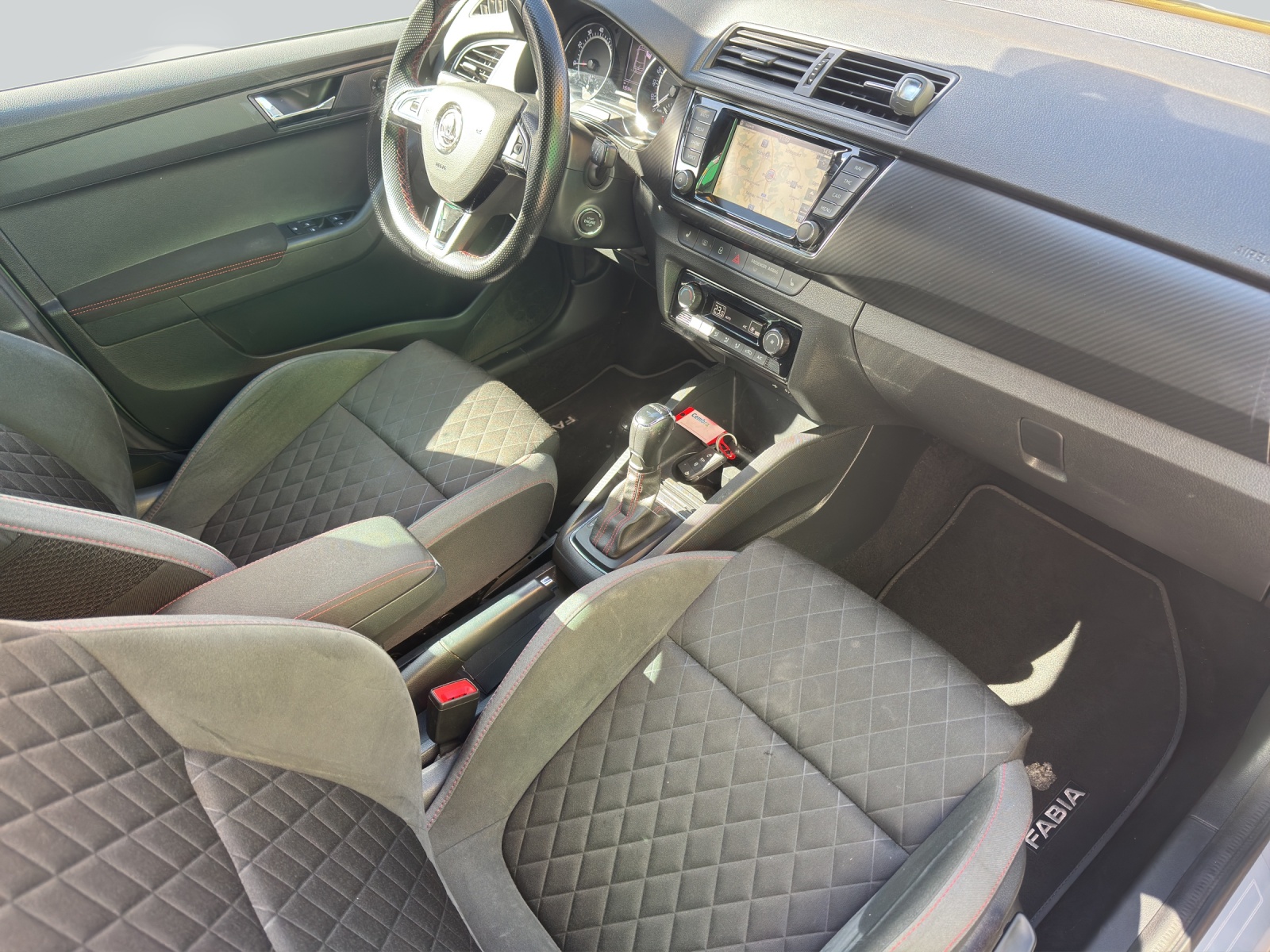SKODA Fabia 1.0 TSI Monte Carlo DSG-image-8