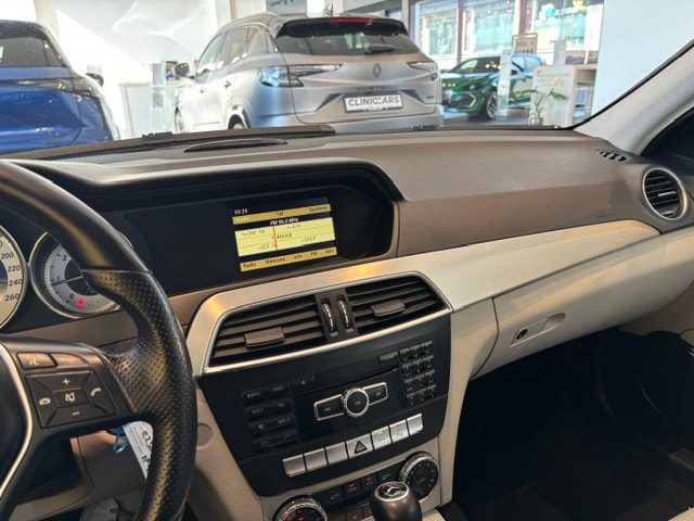 MERCEDES-BENZ C 250 CDI Avantgarde 4Matic 7G-Tronic-image-10