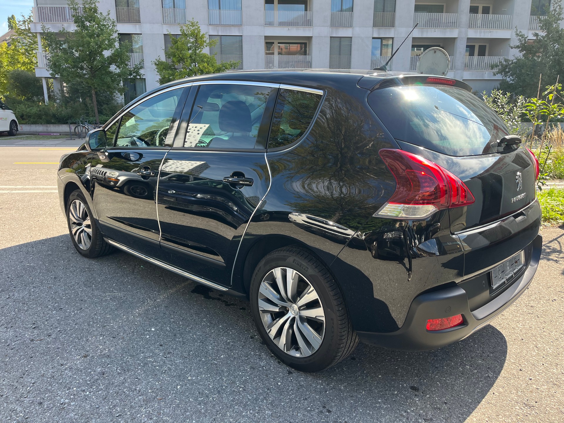 PEUGEOT 3008 1.6 16V T Féline Tiptronic-image-2