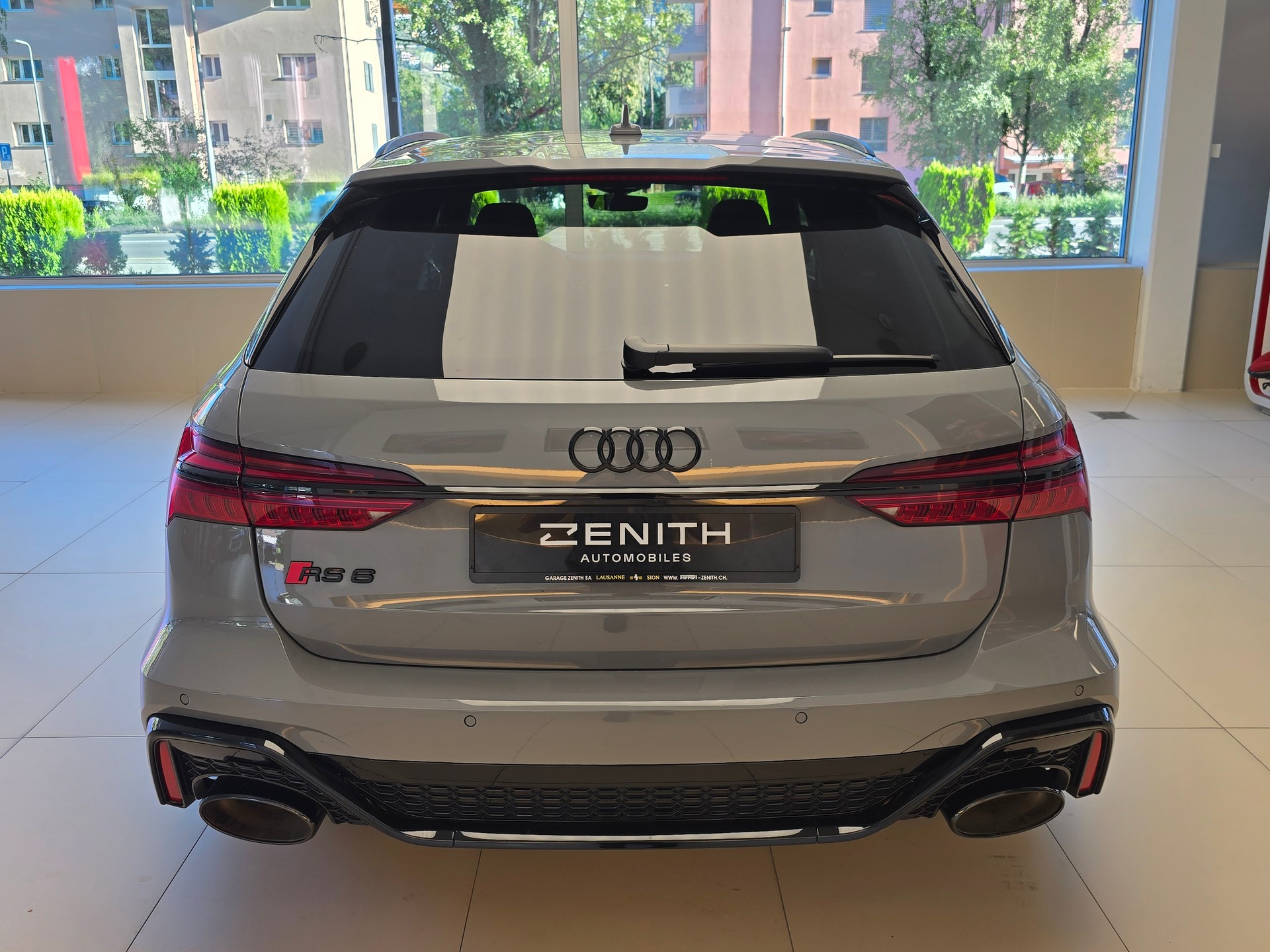 AUDI RS6 Avant 4.0 TFSI V8 quattro-image-5
