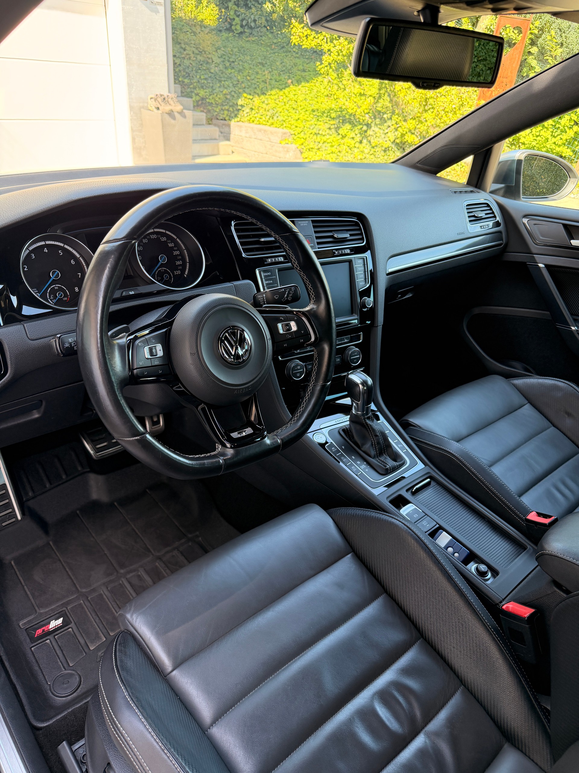 VW Golf 2.0 TSI R 4 Motion DSG ABT 370-image-5