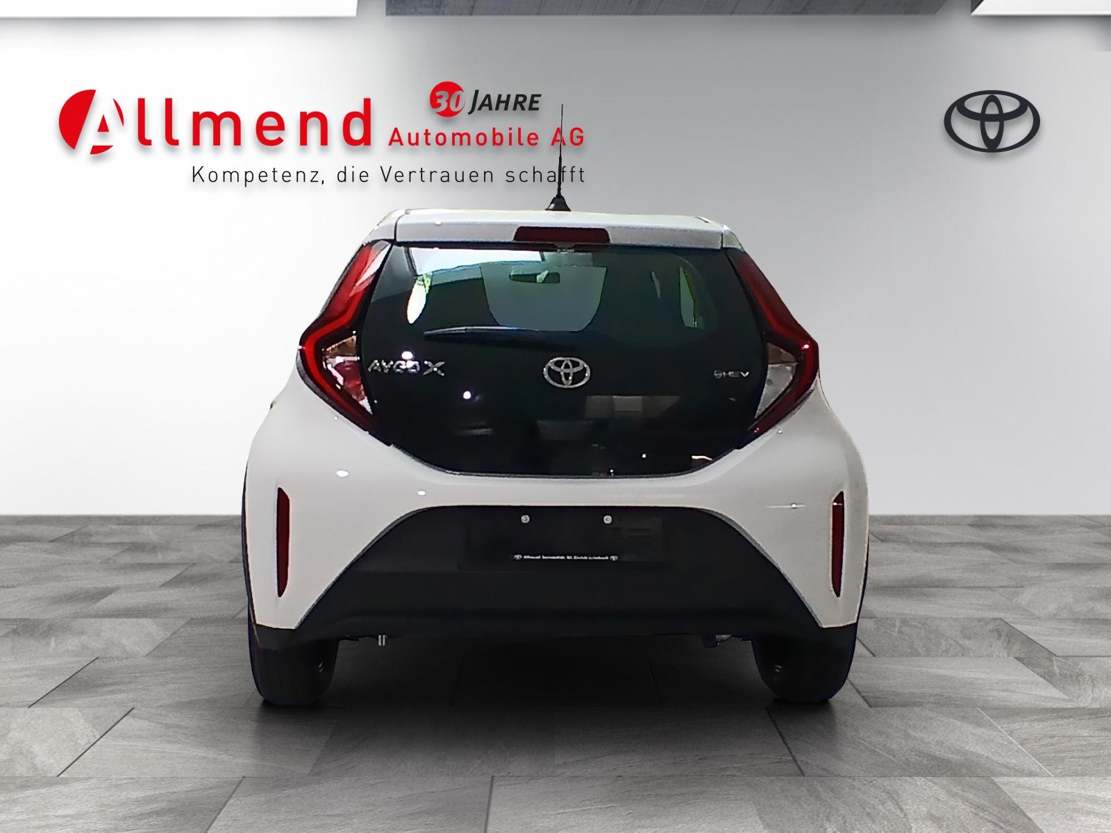 TOYOTA Aygo X 1.5 VVT-i HSD Comfort-image-5