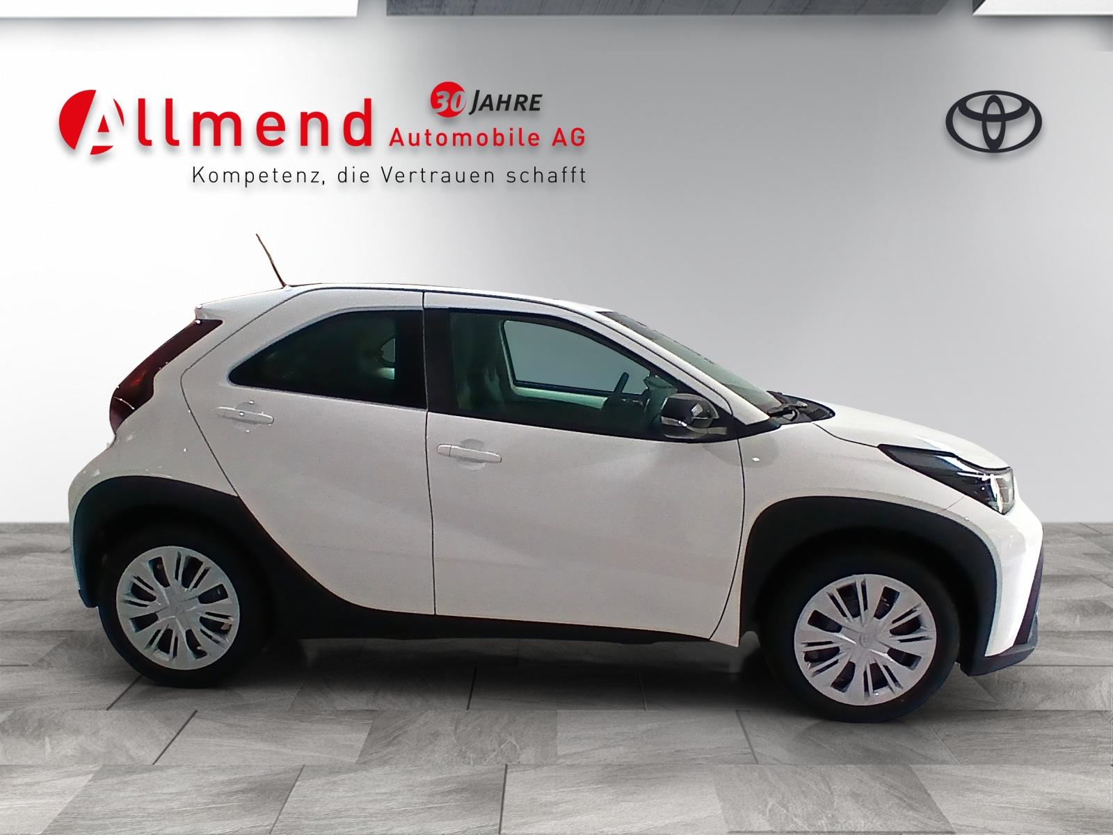 TOYOTA Aygo X 1.5 VVT-i HSD Comfort-image-3