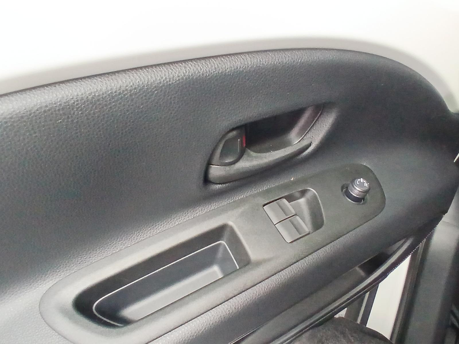 TOYOTA Aygo X 1.5 VVT-i HSD Comfort-image-10