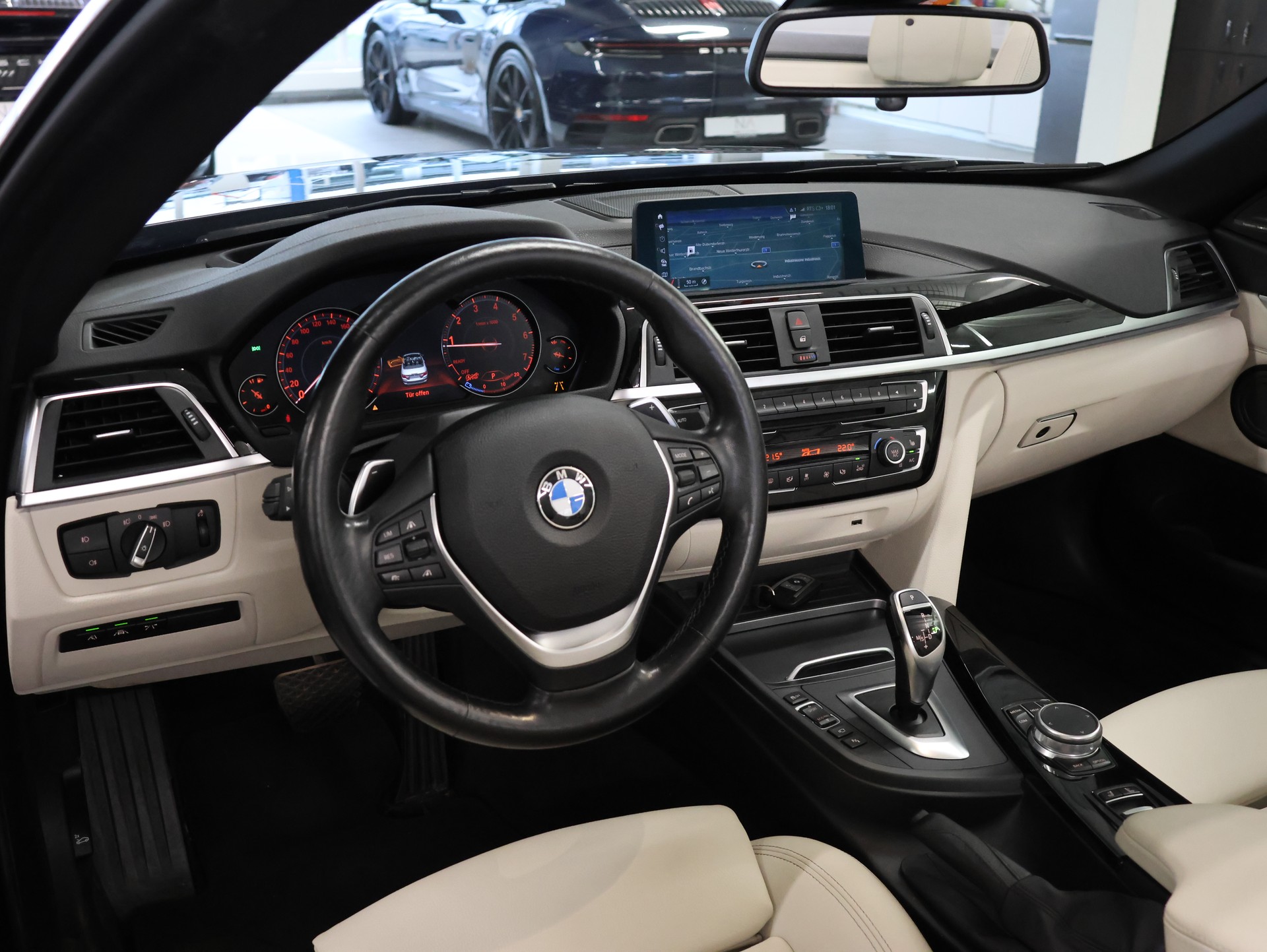 BMW 440i Cabriolet xDrive Luxury Line Steptronic *IMPERIALBLAU-LACKIERUNG*-image-15