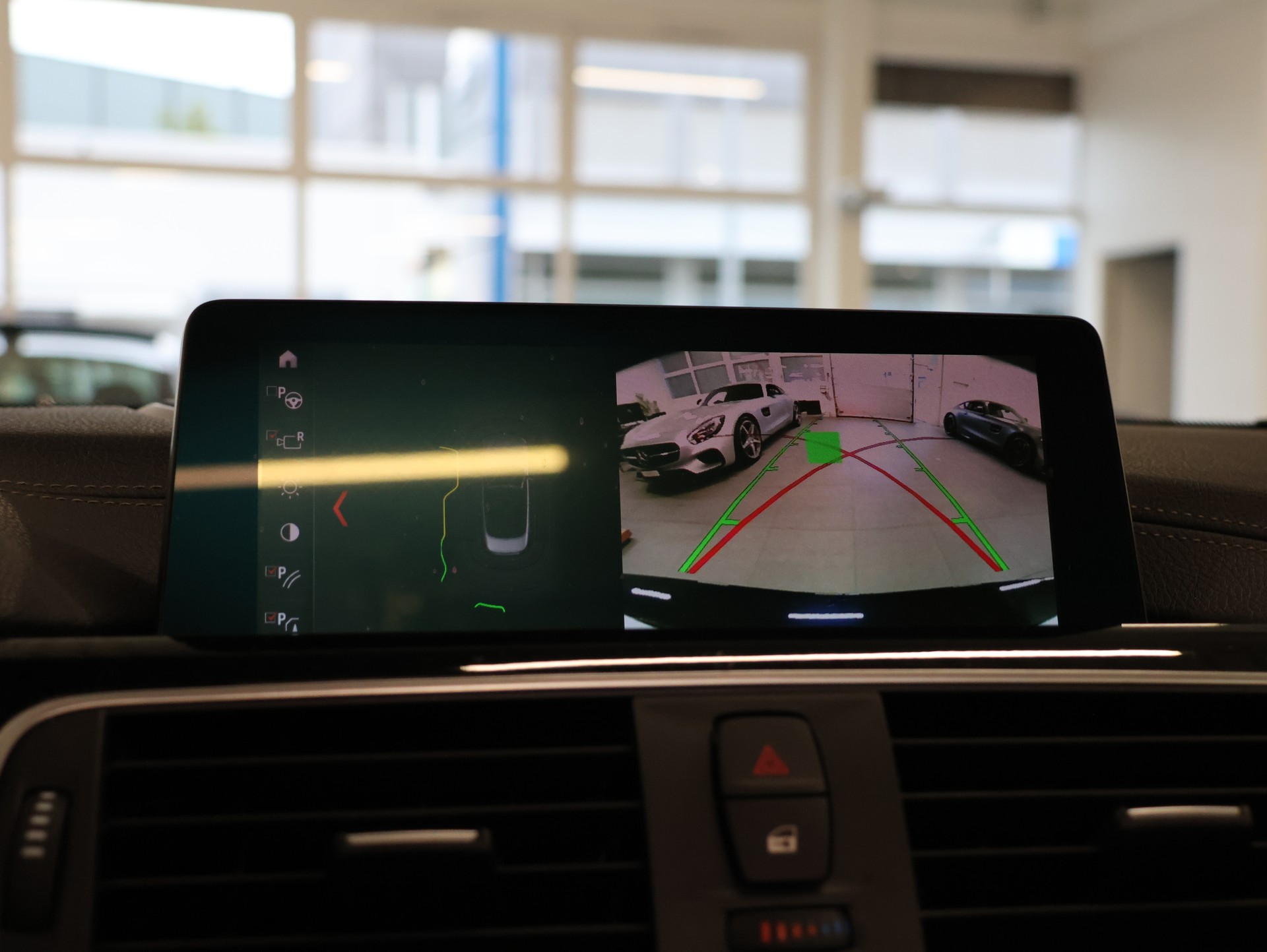 BMW 440i Cabriolet xDrive Luxury Line Steptronic *IMPERIALBLAU-LACKIERUNG*-image-23