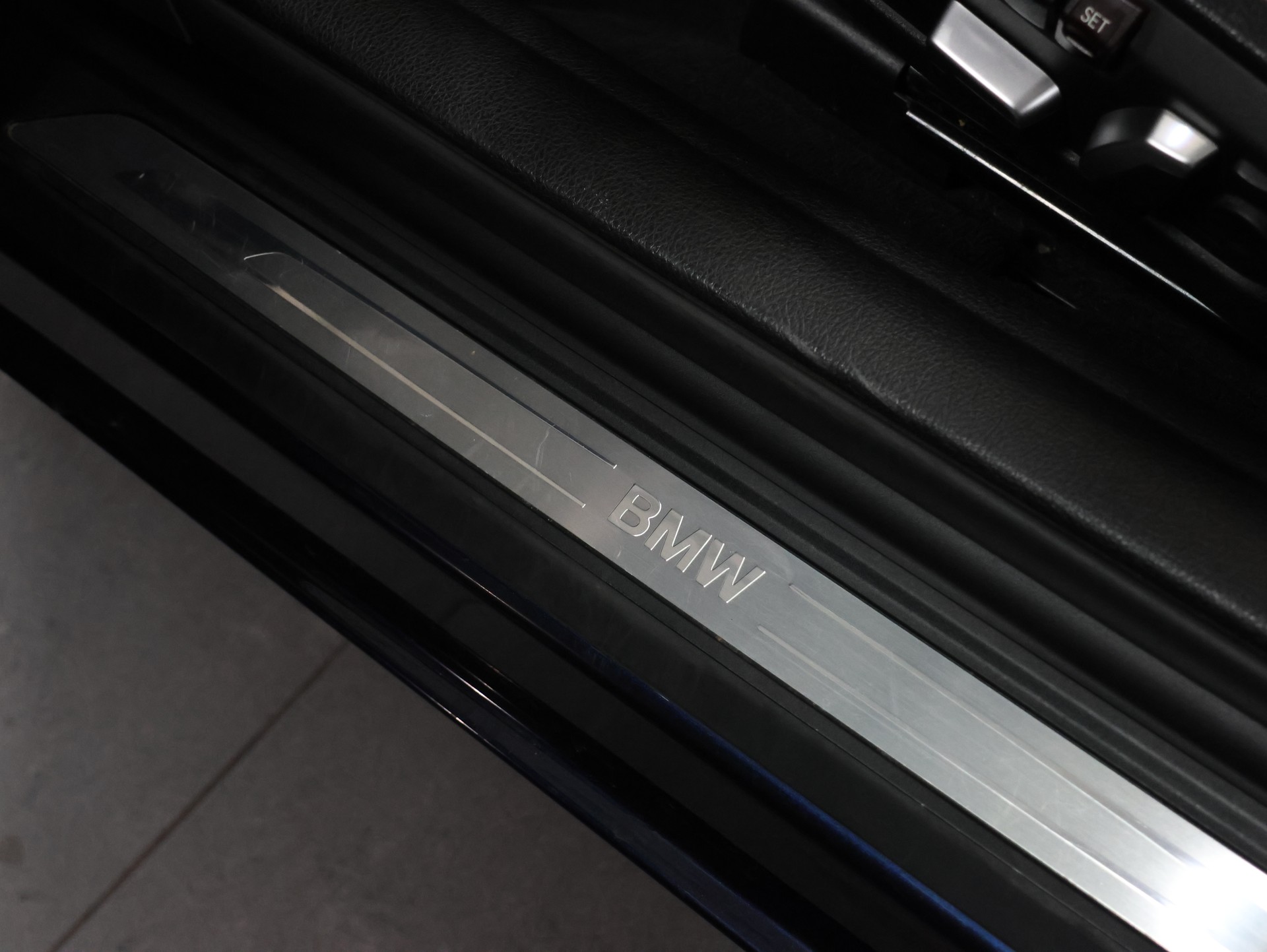 BMW 440i Cabriolet xDrive Luxury Line Steptronic *IMPERIALBLAU-LACKIERUNG*-image-12